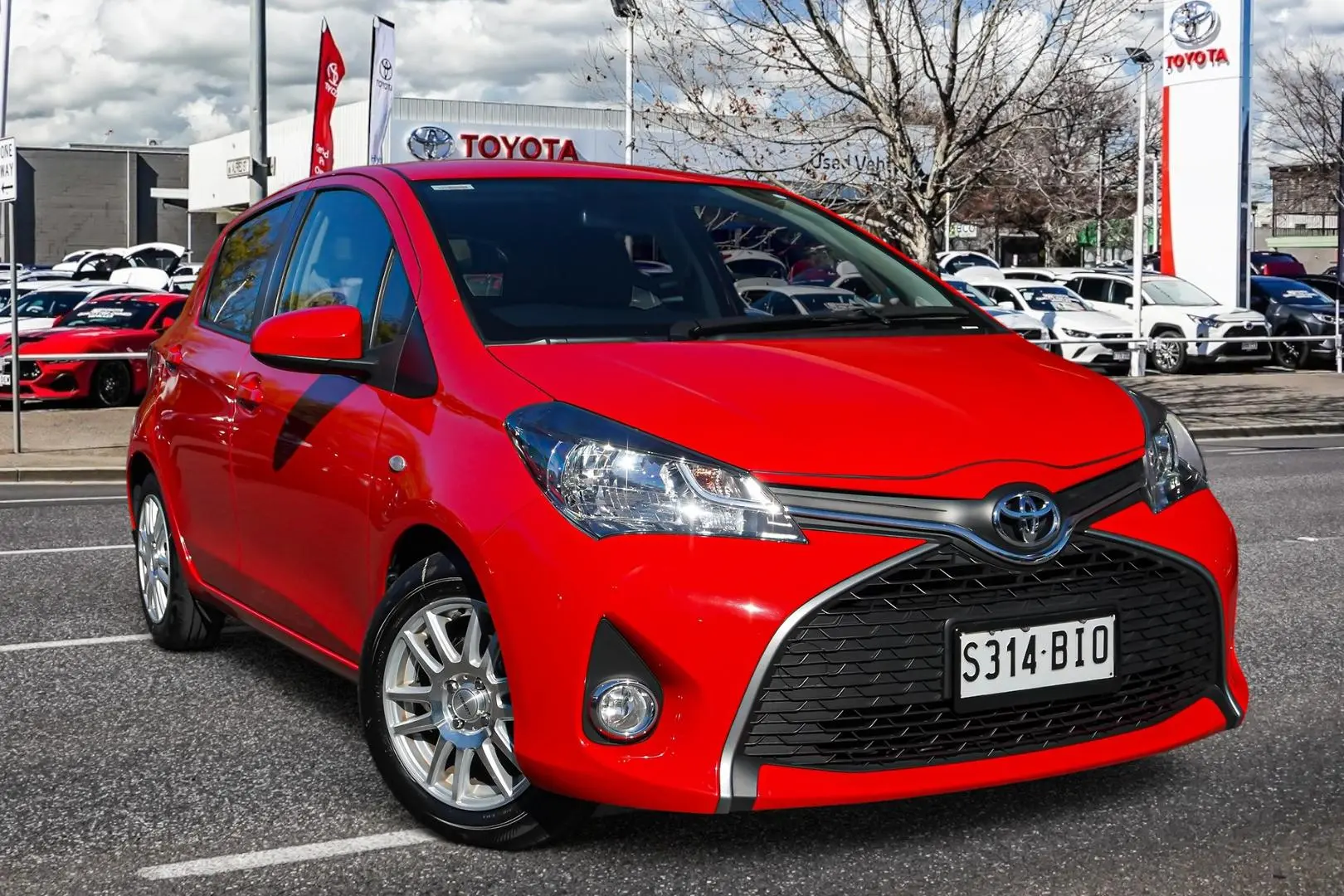 2015 Toyota Yaris Image