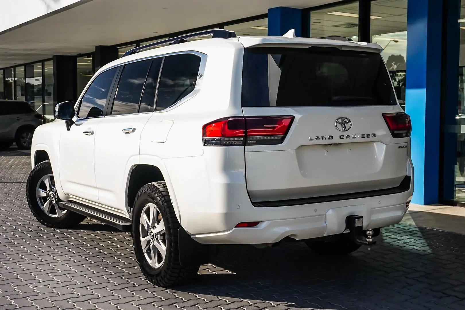 2022 Toyota Landcruiser Gallery Image 2
