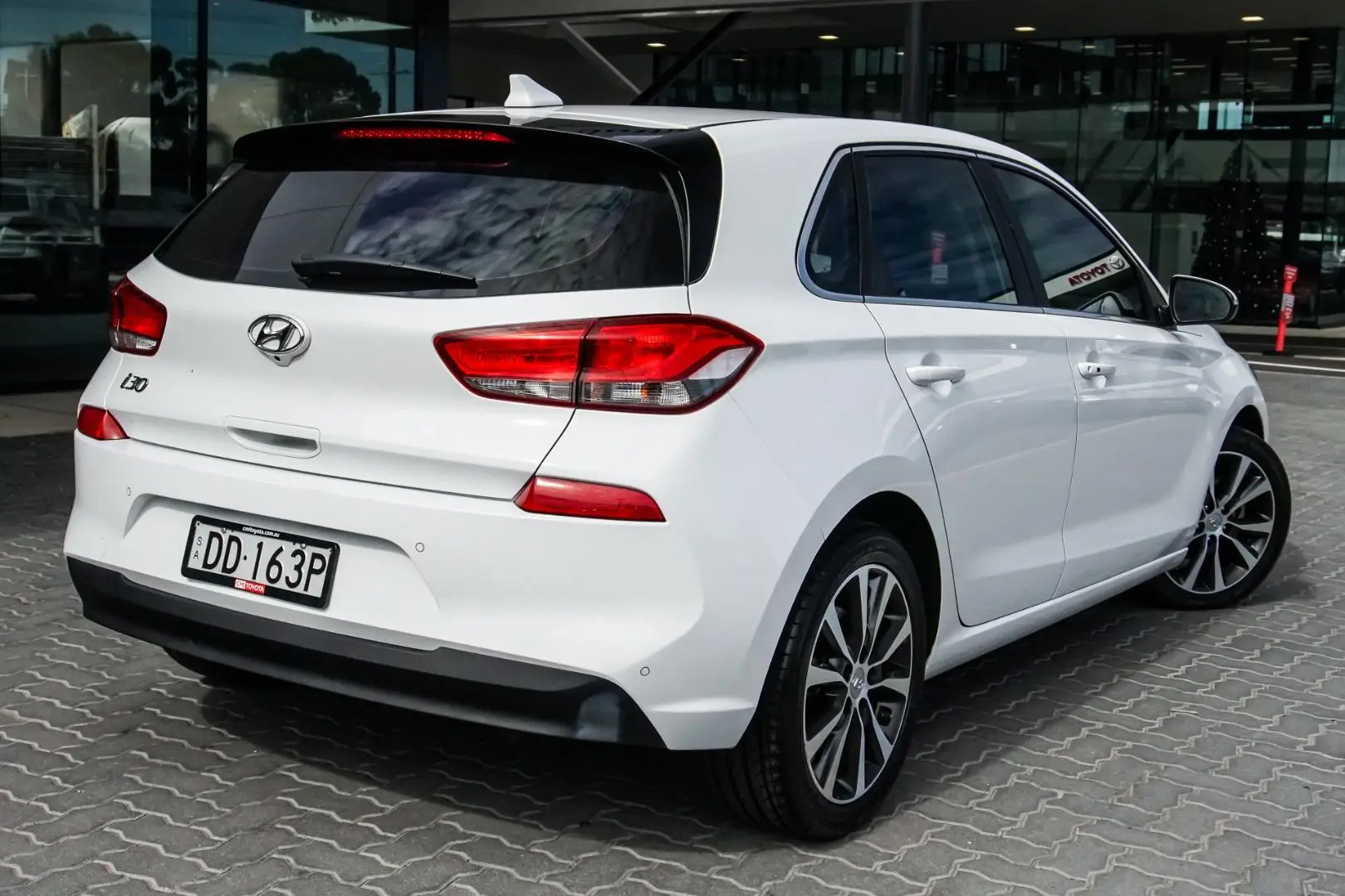 2019 Hyundai I30 Gallery Image 2