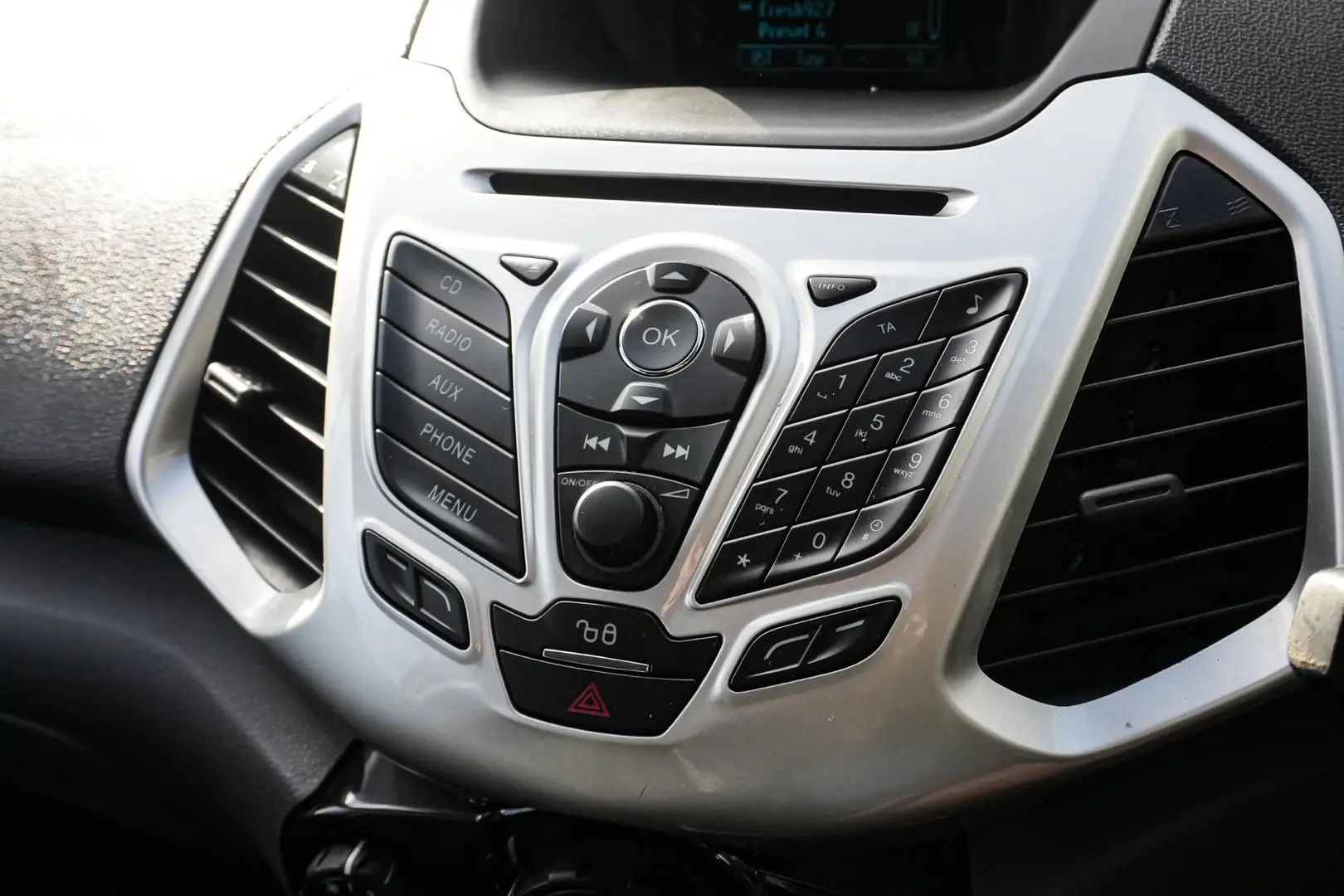 2017 Ford EcoSport Gallery Image 22