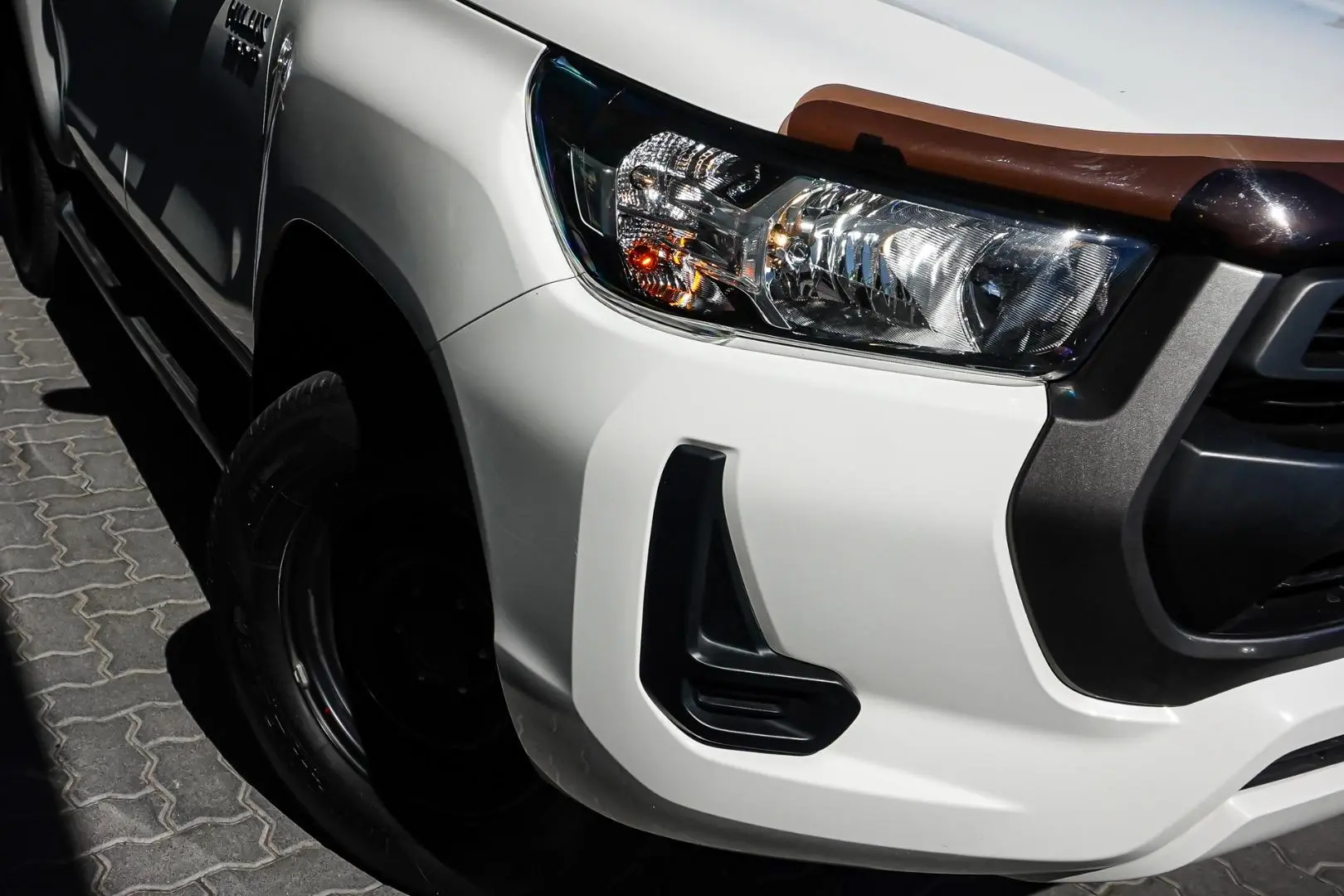 2021 Toyota Hilux Gallery Image 11