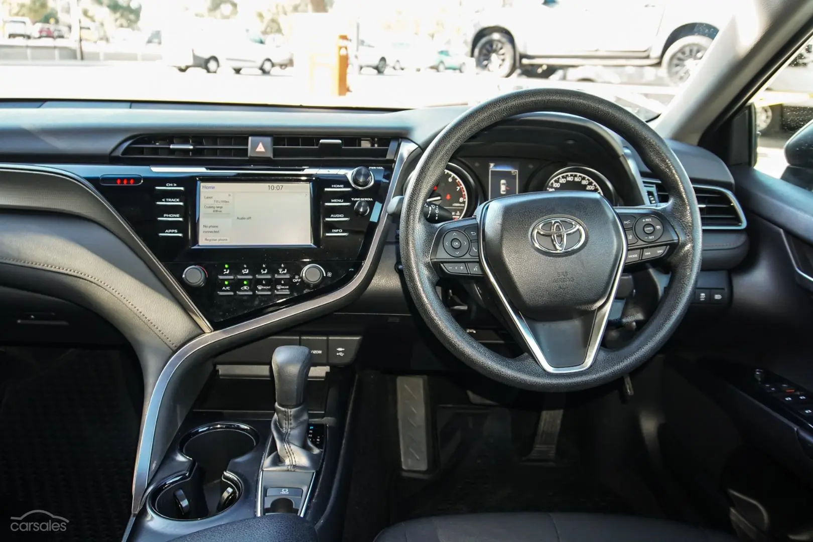 2020 Toyota Camry Image 8