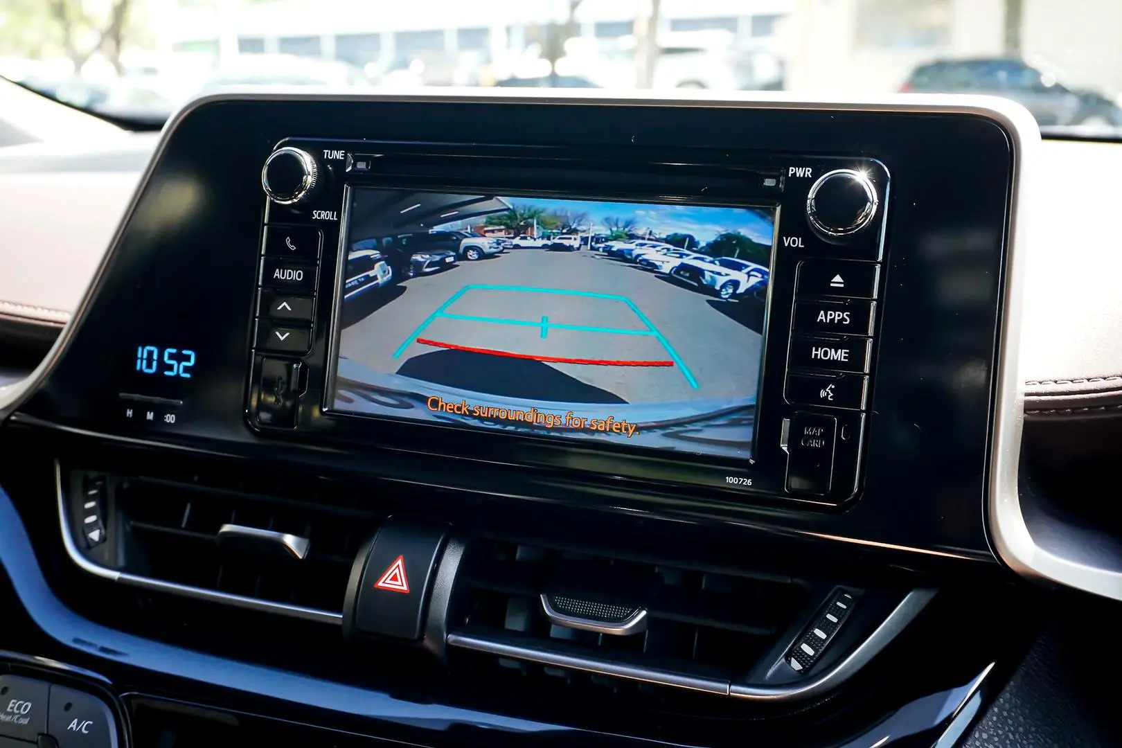 2019 Toyota C-HR Gallery Image 24
