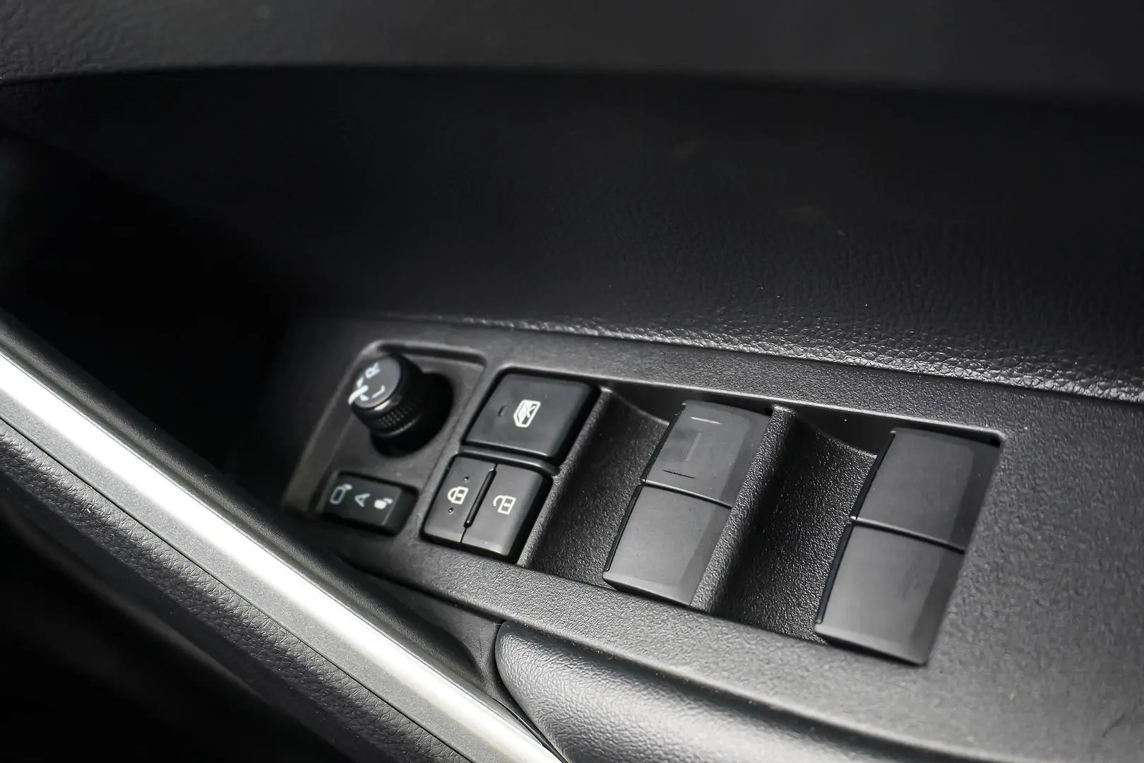2024 Toyota Corolla Cross Gallery Image 21