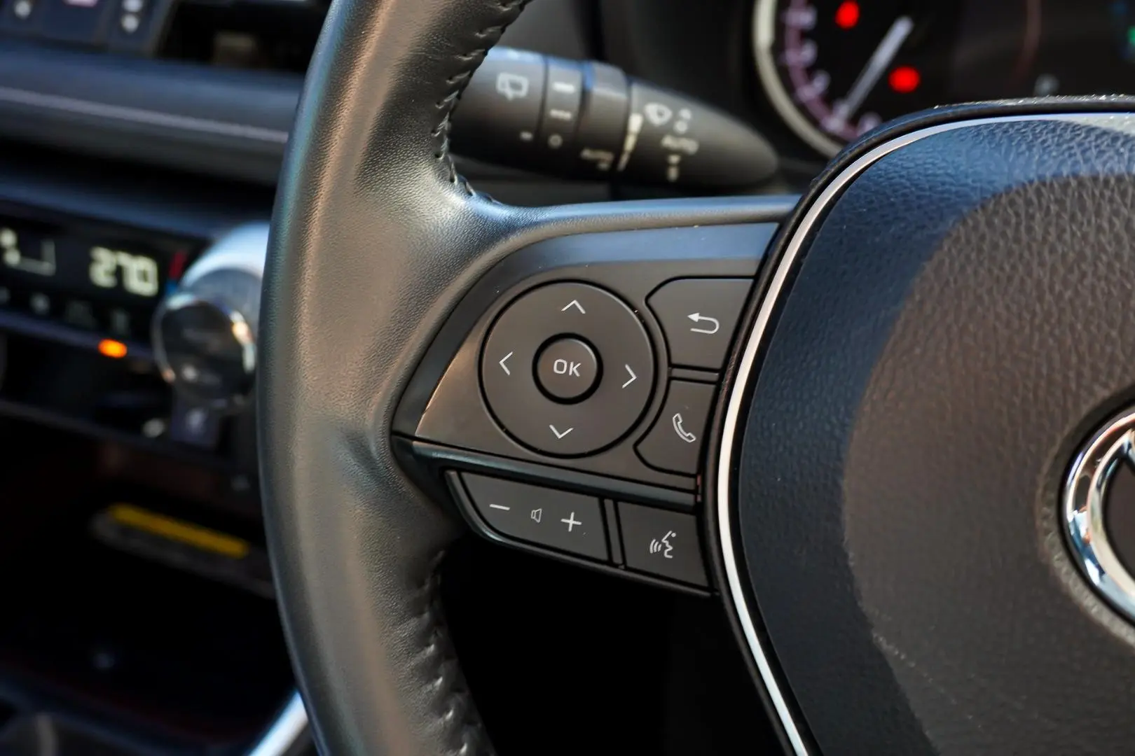 2021 Toyota RAV4 Gallery Image 19