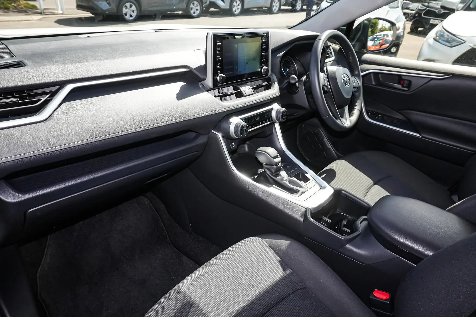 2022 Toyota RAV4 Gallery Image 12