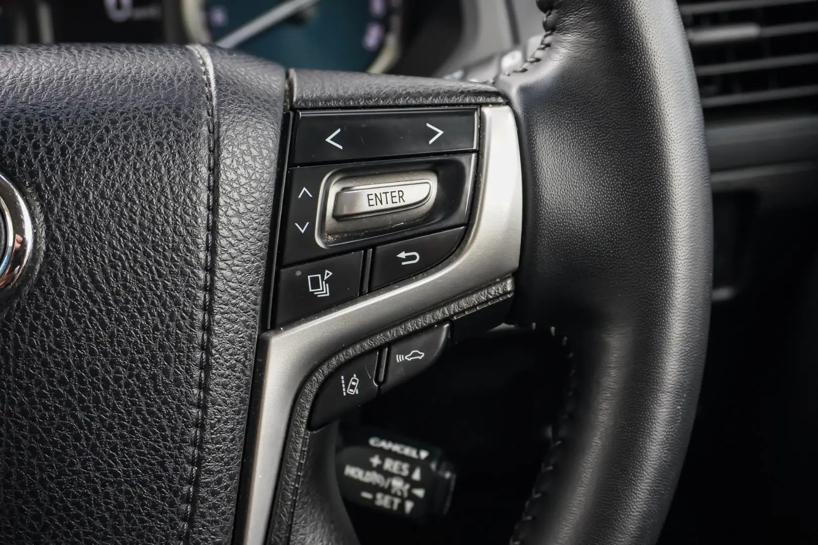 2021 Toyota Landcruiser Prado Gallery Image 20