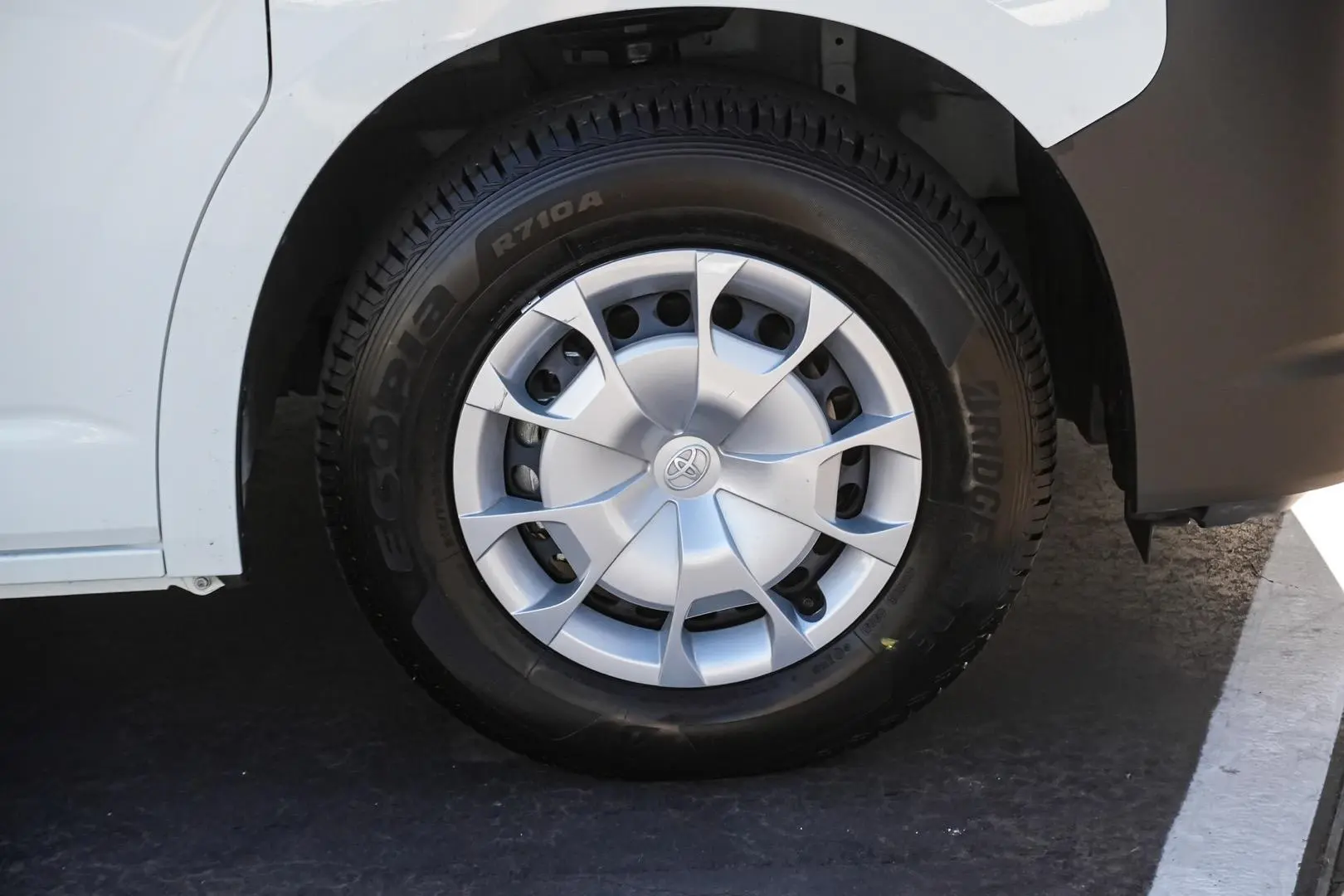 2025 Toyota Hiace Gallery Image 15