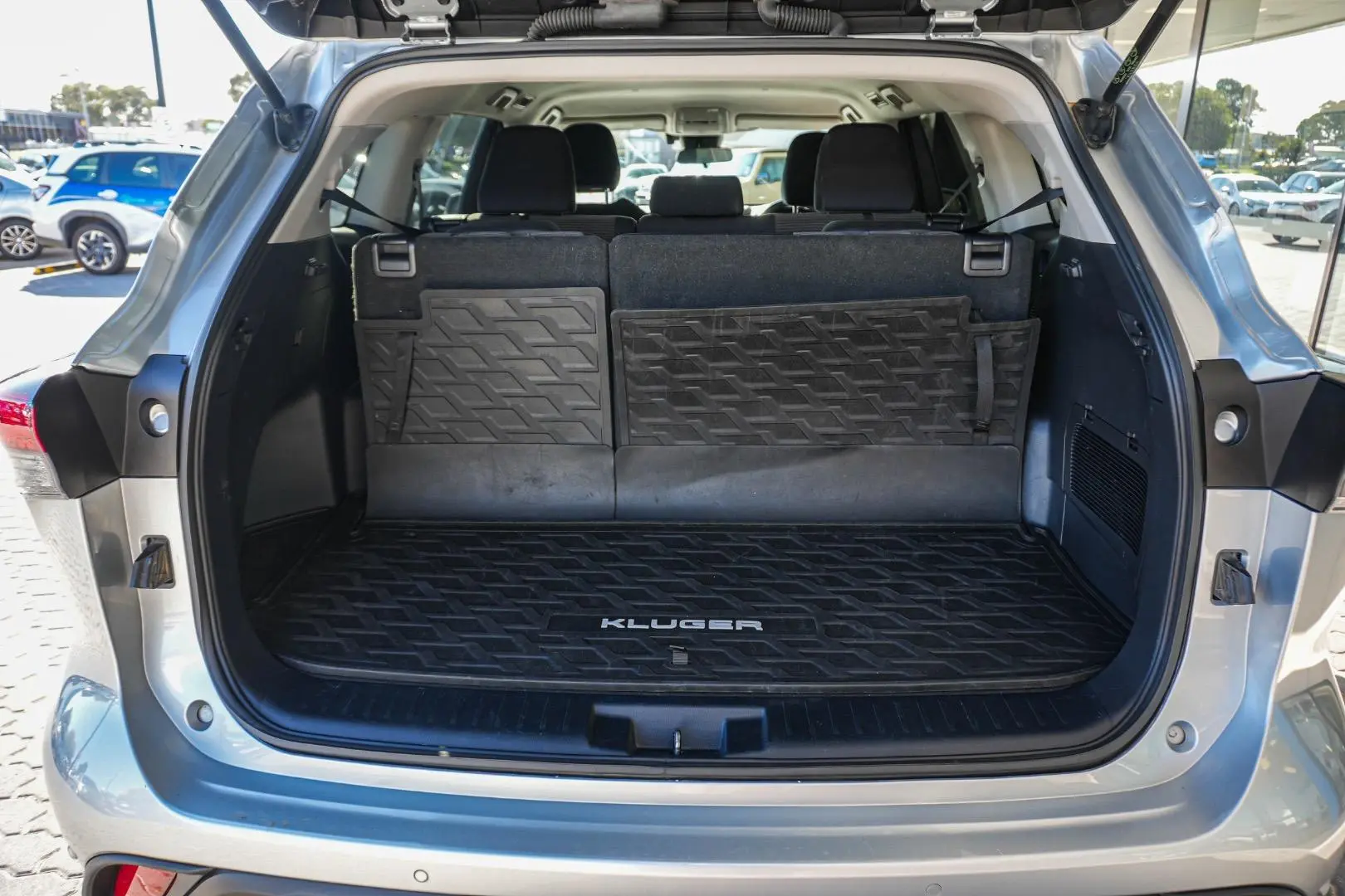 2021 Toyota Kluger Gallery Image 11