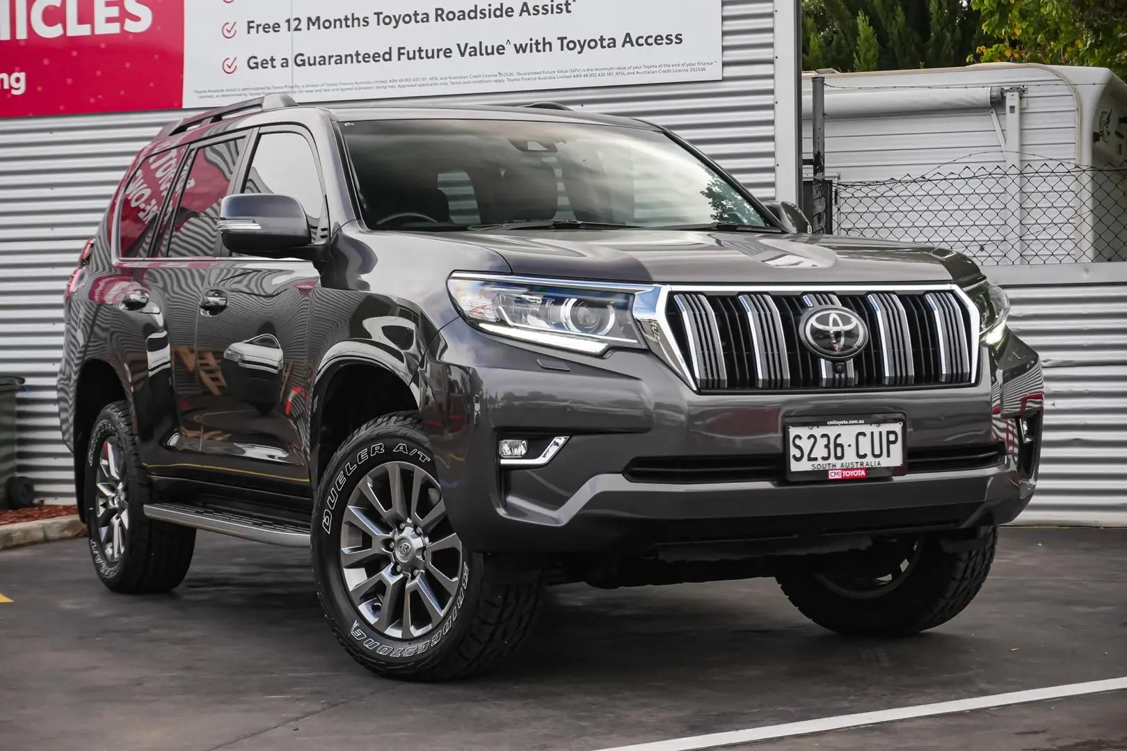 2018 Toyota Landcruiser Prado Gallery Image 2
