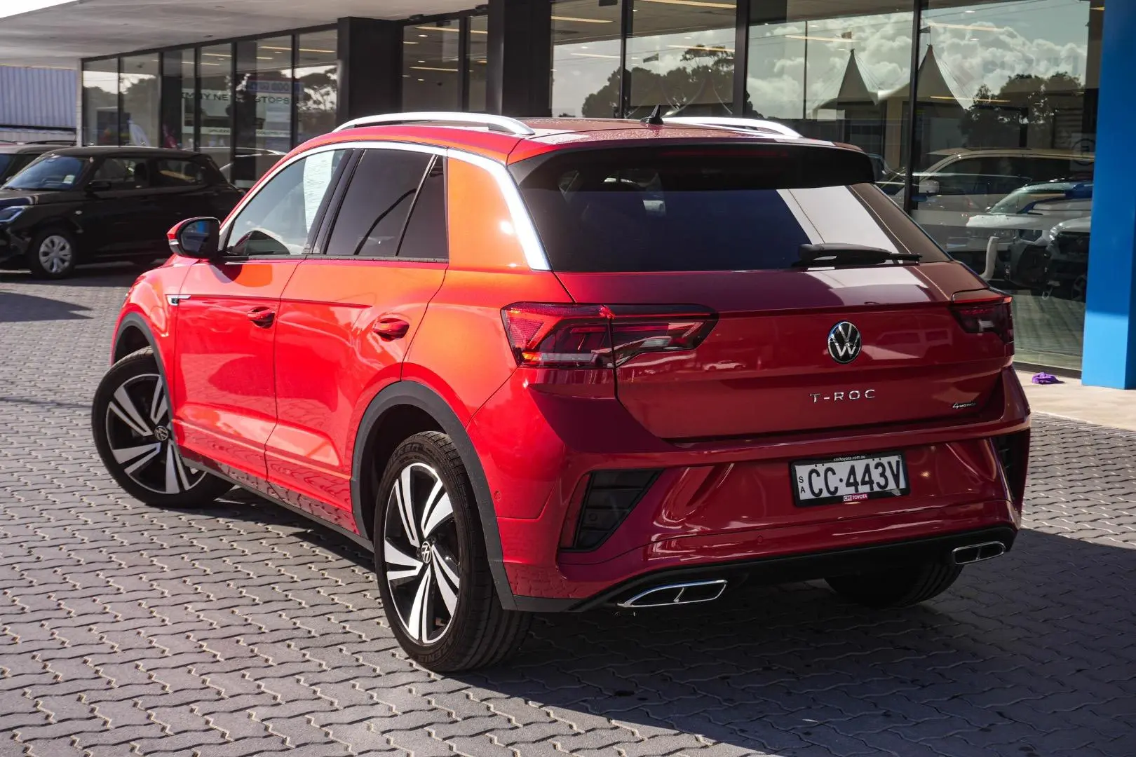 2022 Volkswagen T-Roc Gallery Image 3