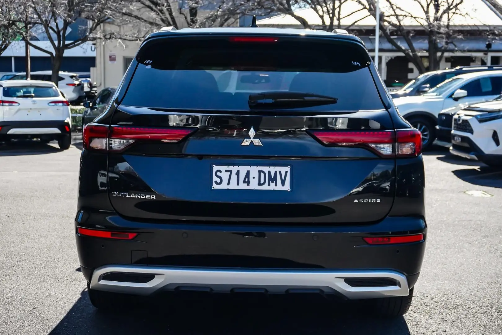 2024 Mitsubishi Outlander Gallery Image 5