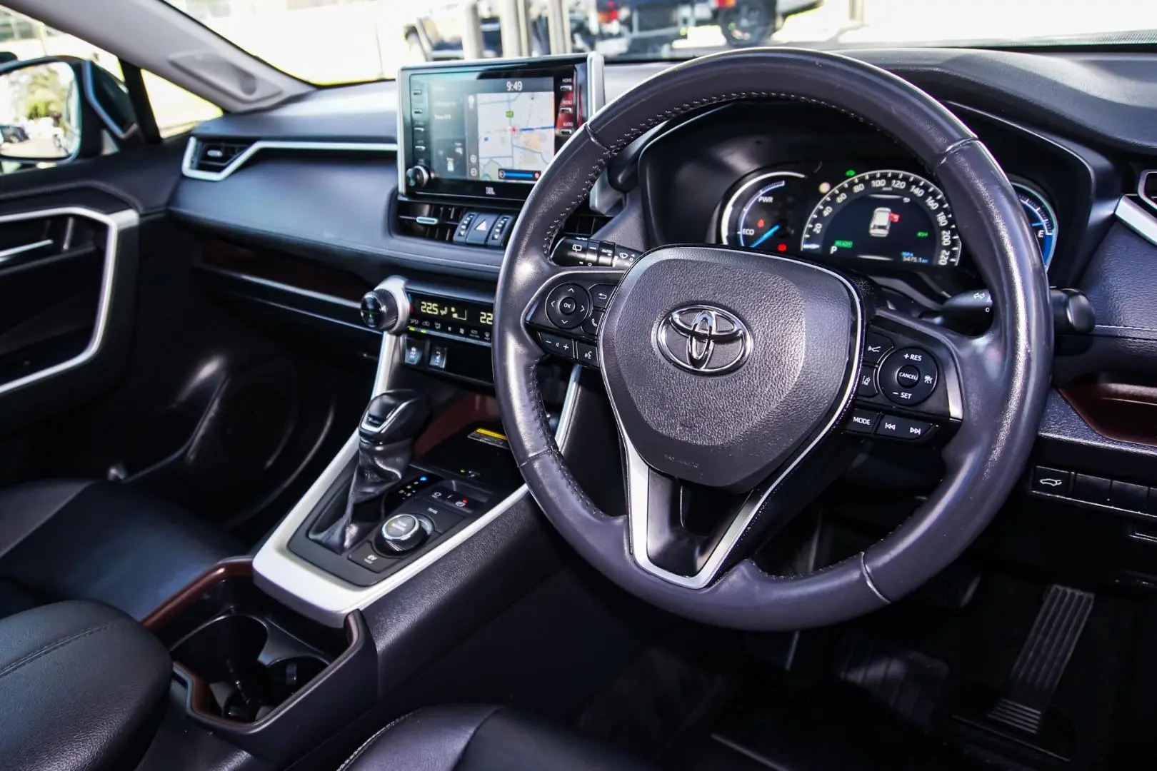 2020 Toyota Rav4 Gallery Image 6