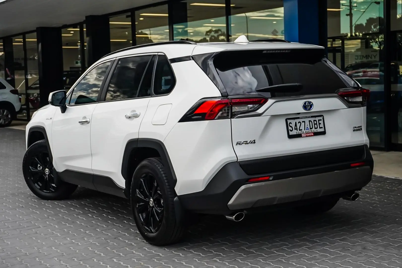 2024 Toyota RAV4 Gallery Image 2