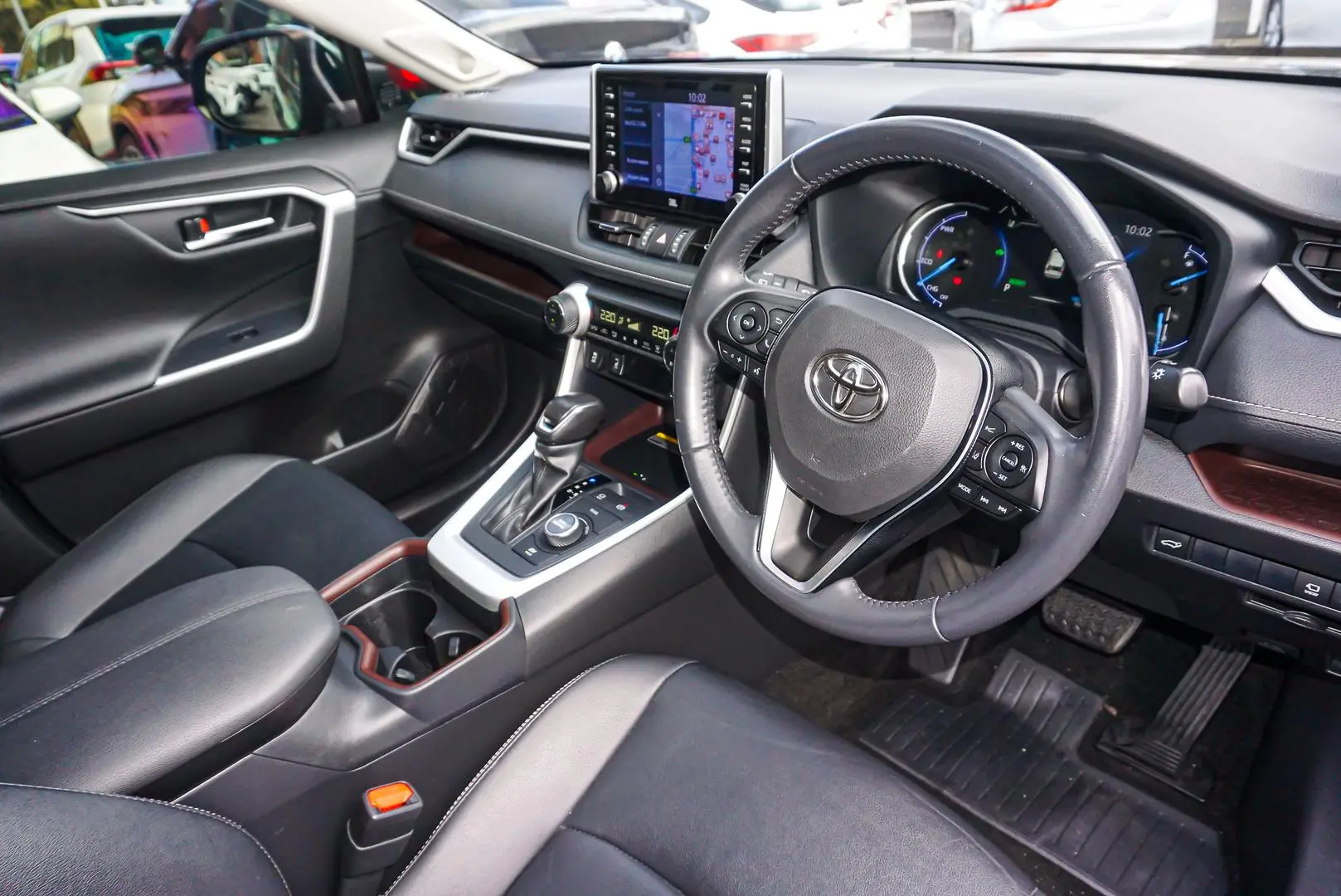 2020 Toyota RAV4 Gallery Image 17