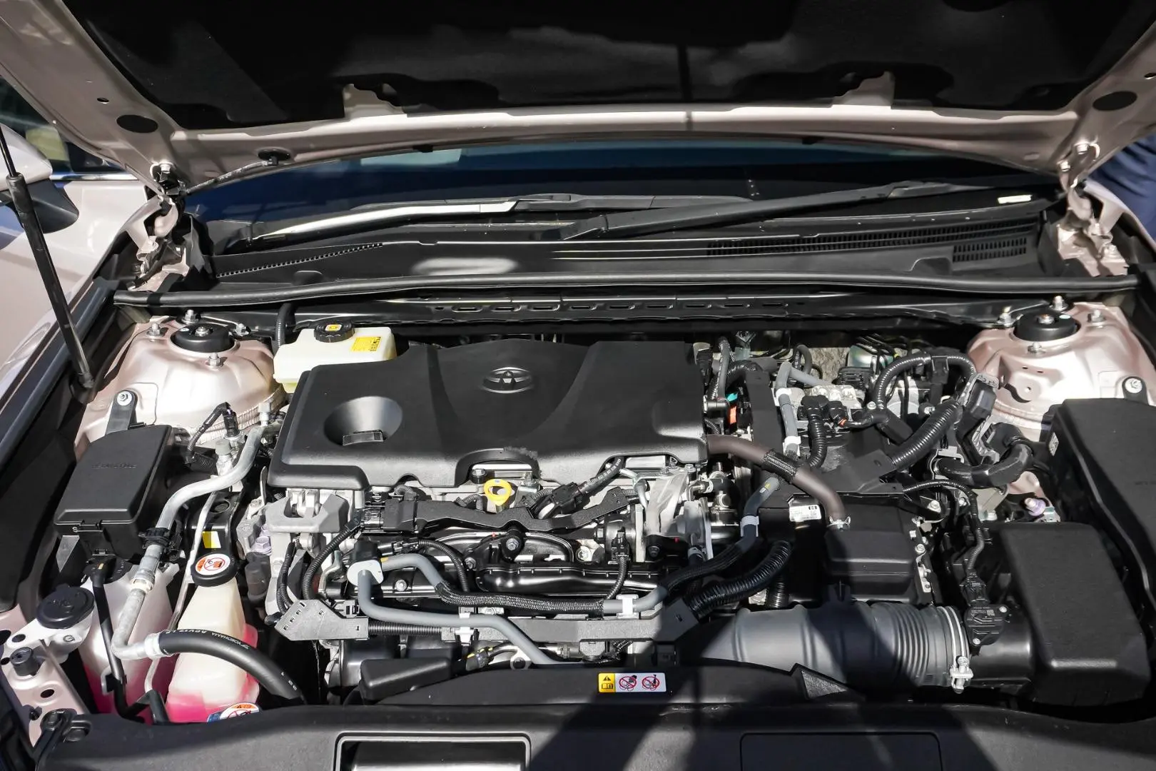 2018 Toyota Camry Gallery Image 25