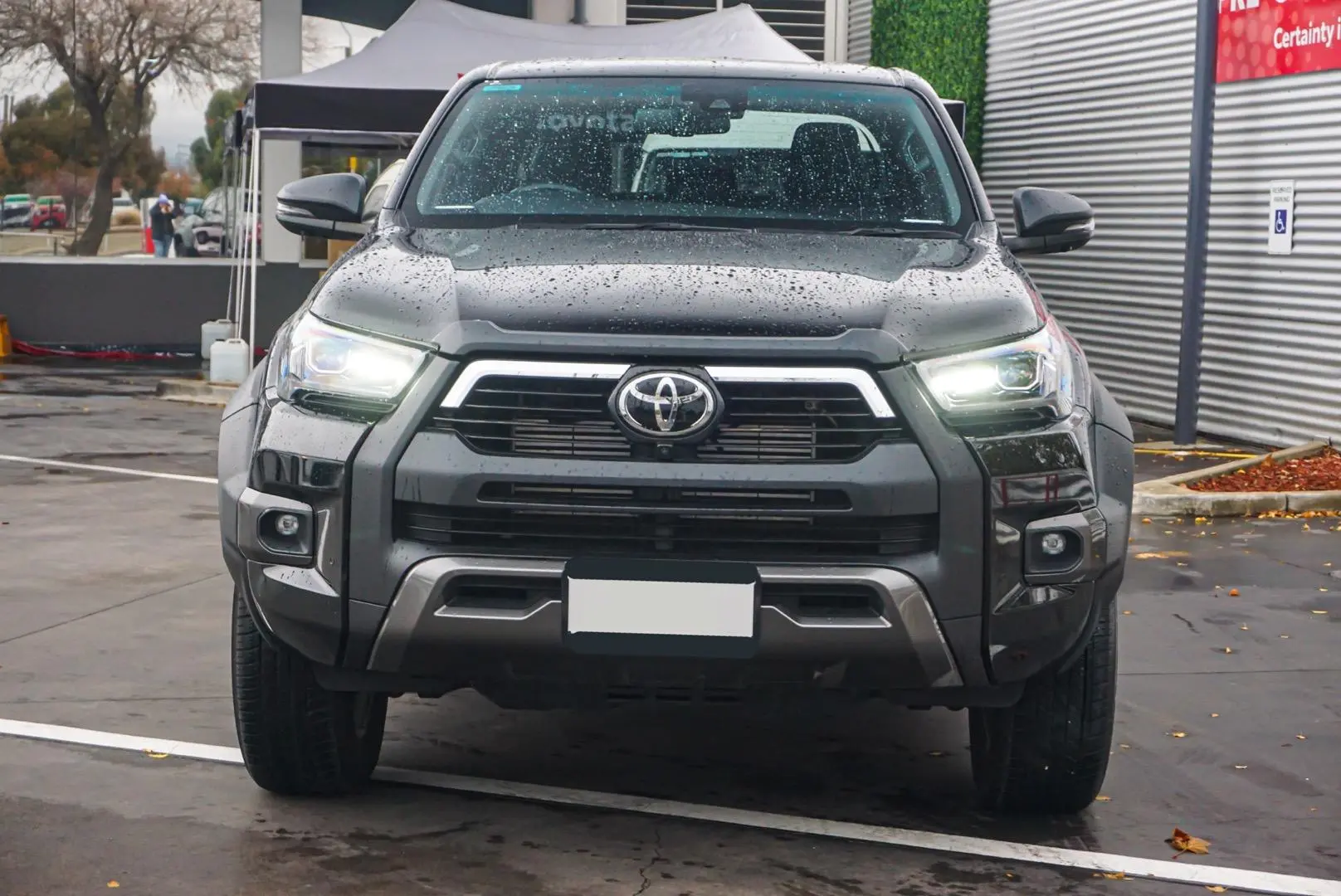 2023 Toyota Hilux Gallery Image 4