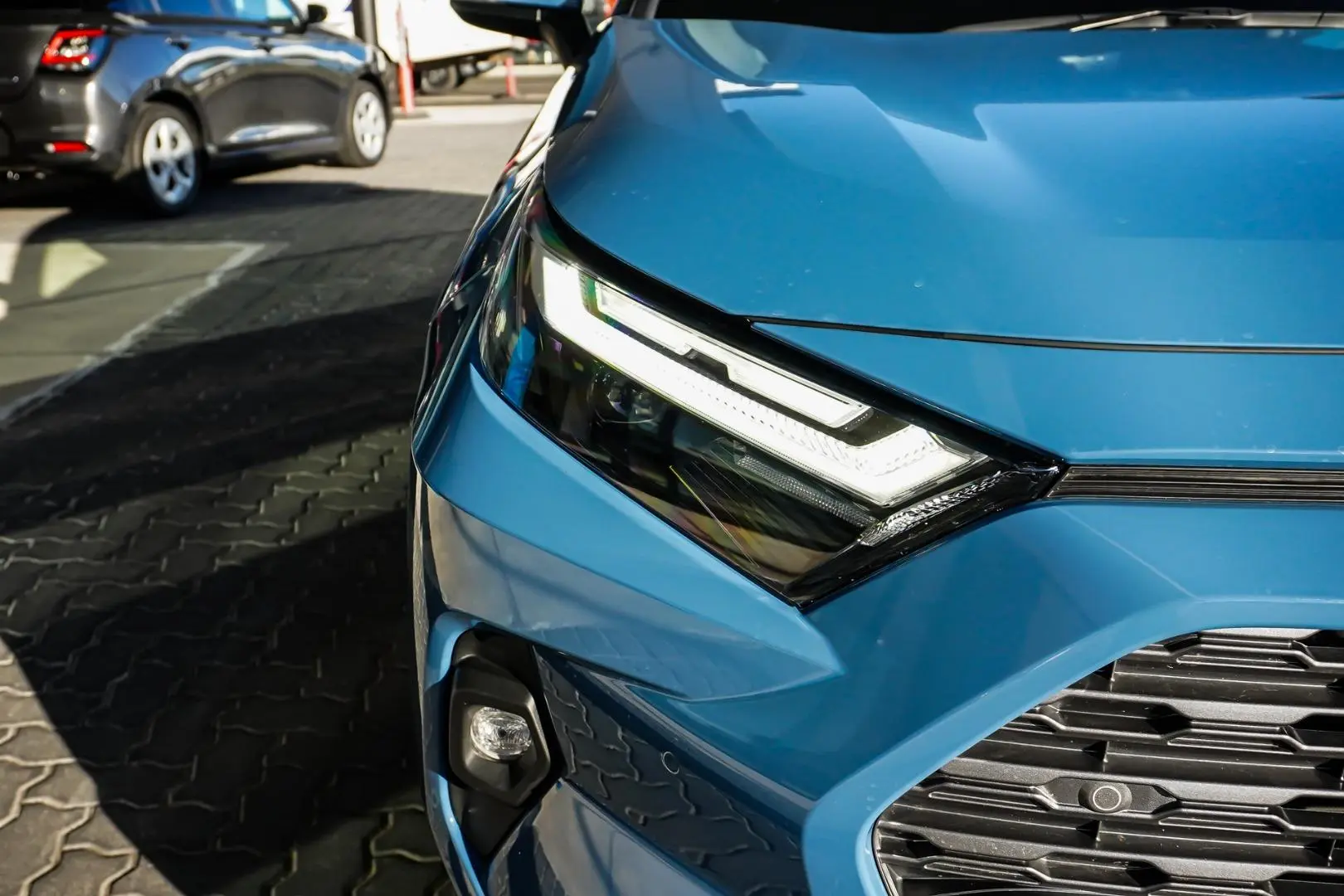 2024 Toyota RAV4 Gallery Image 12
