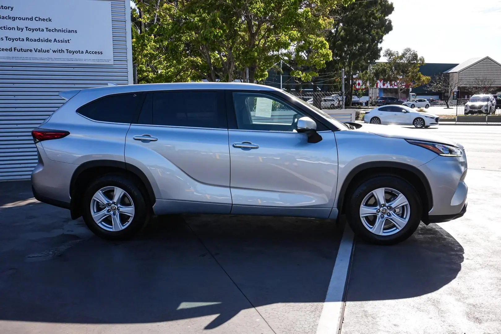 2021 Toyota Kluger Gallery Image 4