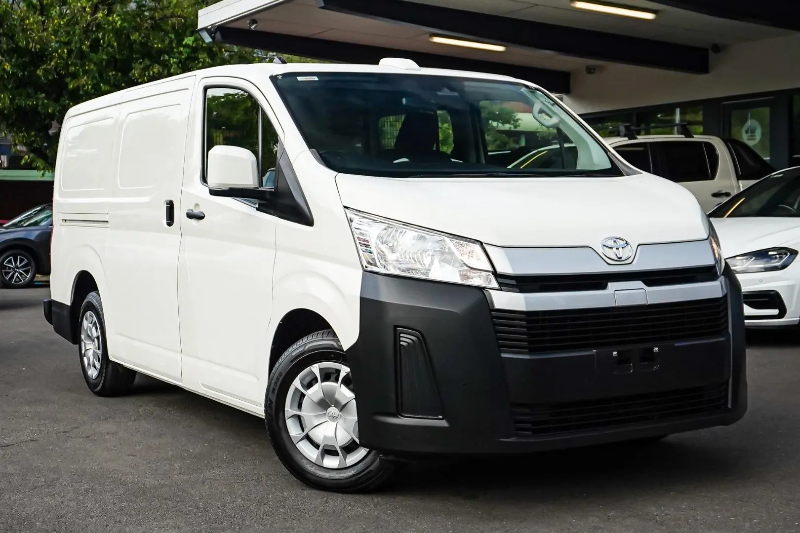 2022 Toyota Hiace Gallery Image 2