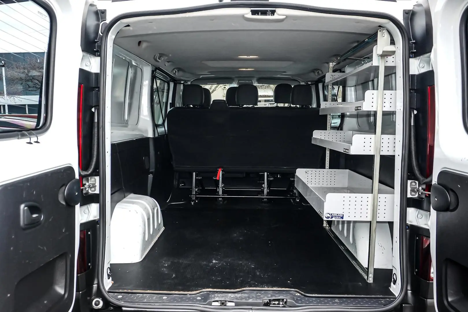2022 Renault Trafic Gallery Image 9