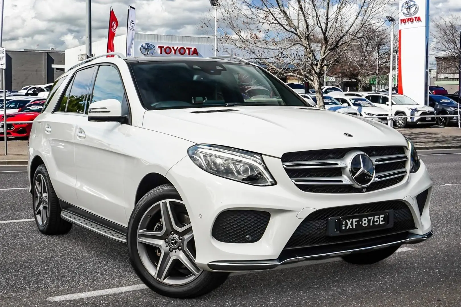 2017 Mercedes-Benz GLE-Class Gallery Image 1