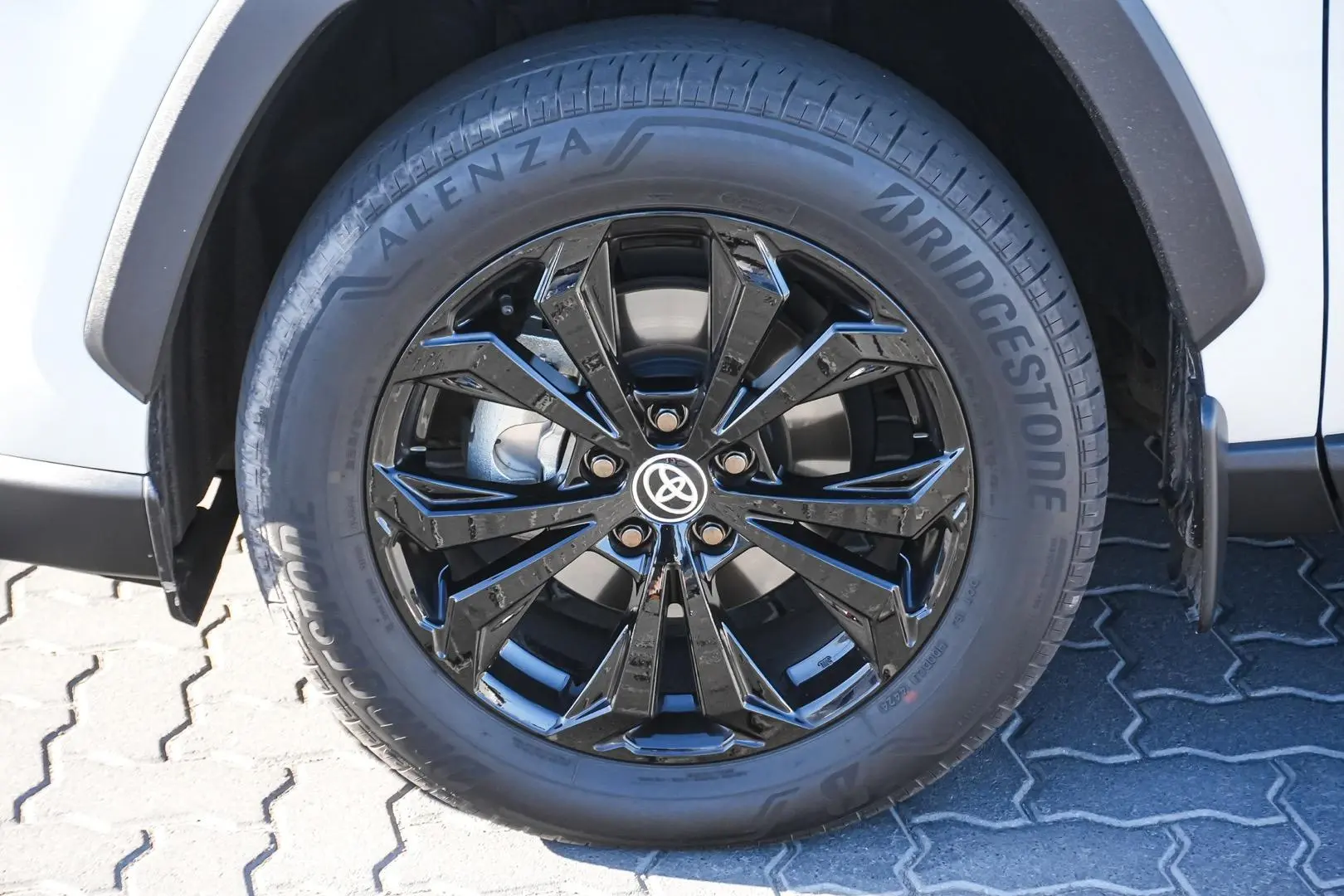 2024 Toyota RAV4 Gallery Image 12