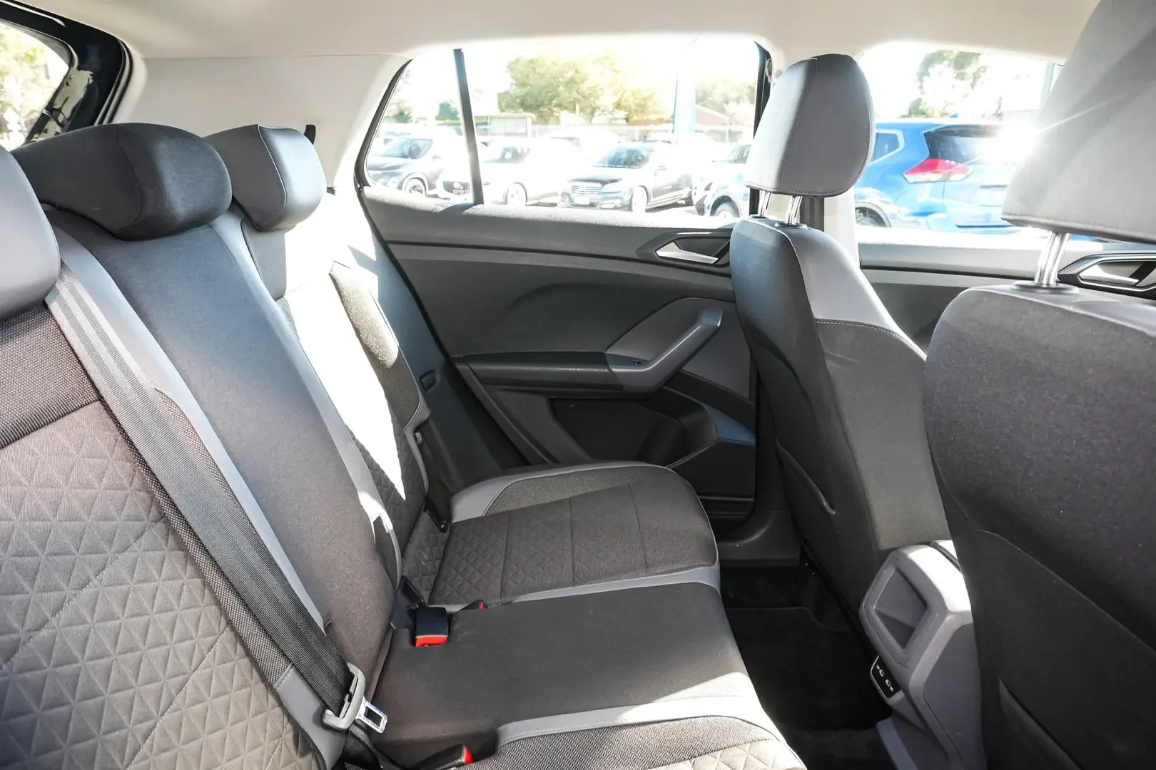 2020 Volkswagen T-Cross Gallery Image 9