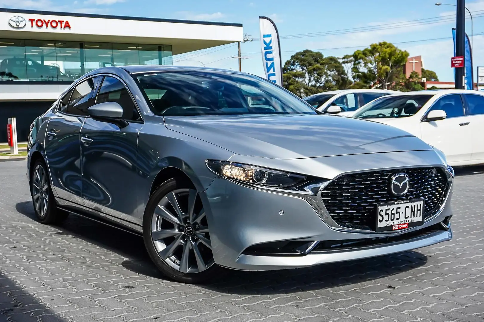 2022 Mazda 3 Gallery Image 2