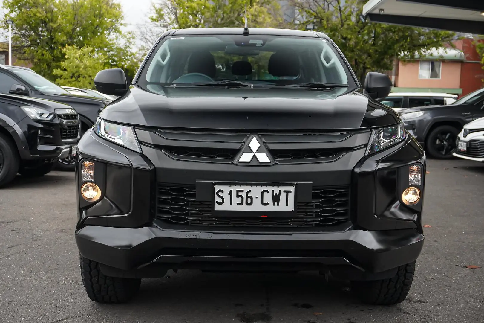 2023 Mitsubishi Triton Gallery Image 5