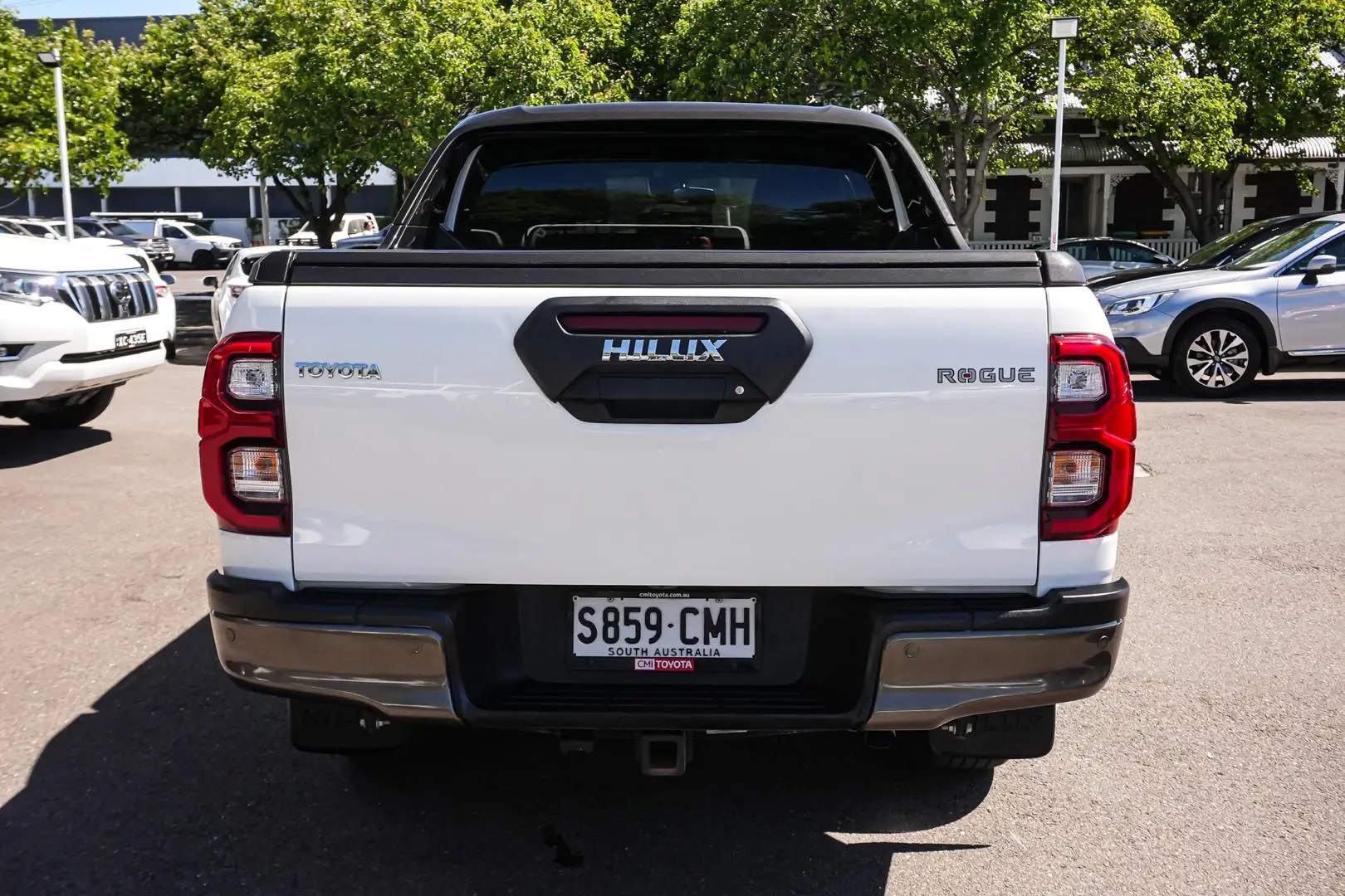 2021 Toyota Hilux Gallery Image 6