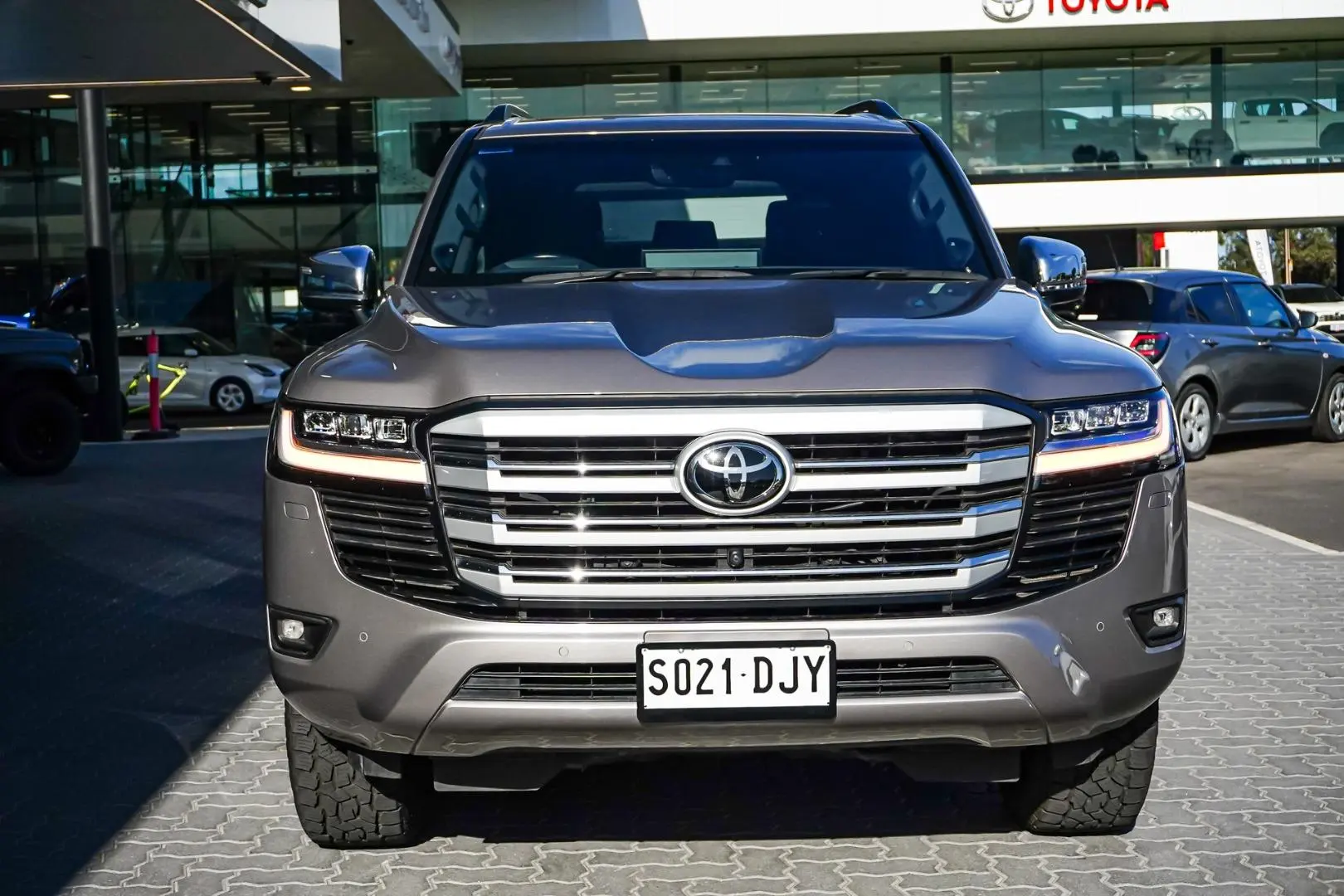 2022 Toyota Landcruiser Gallery Image 5