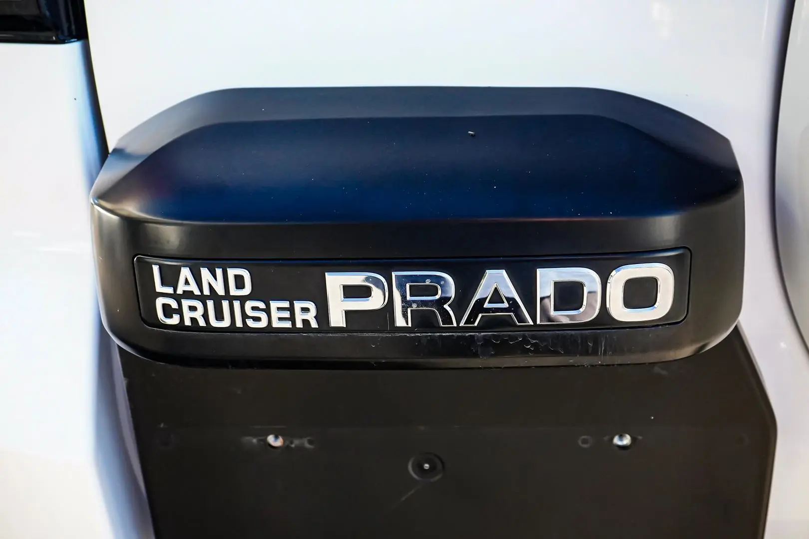 2021 Toyota Landcruiser Prado Gallery Image 13