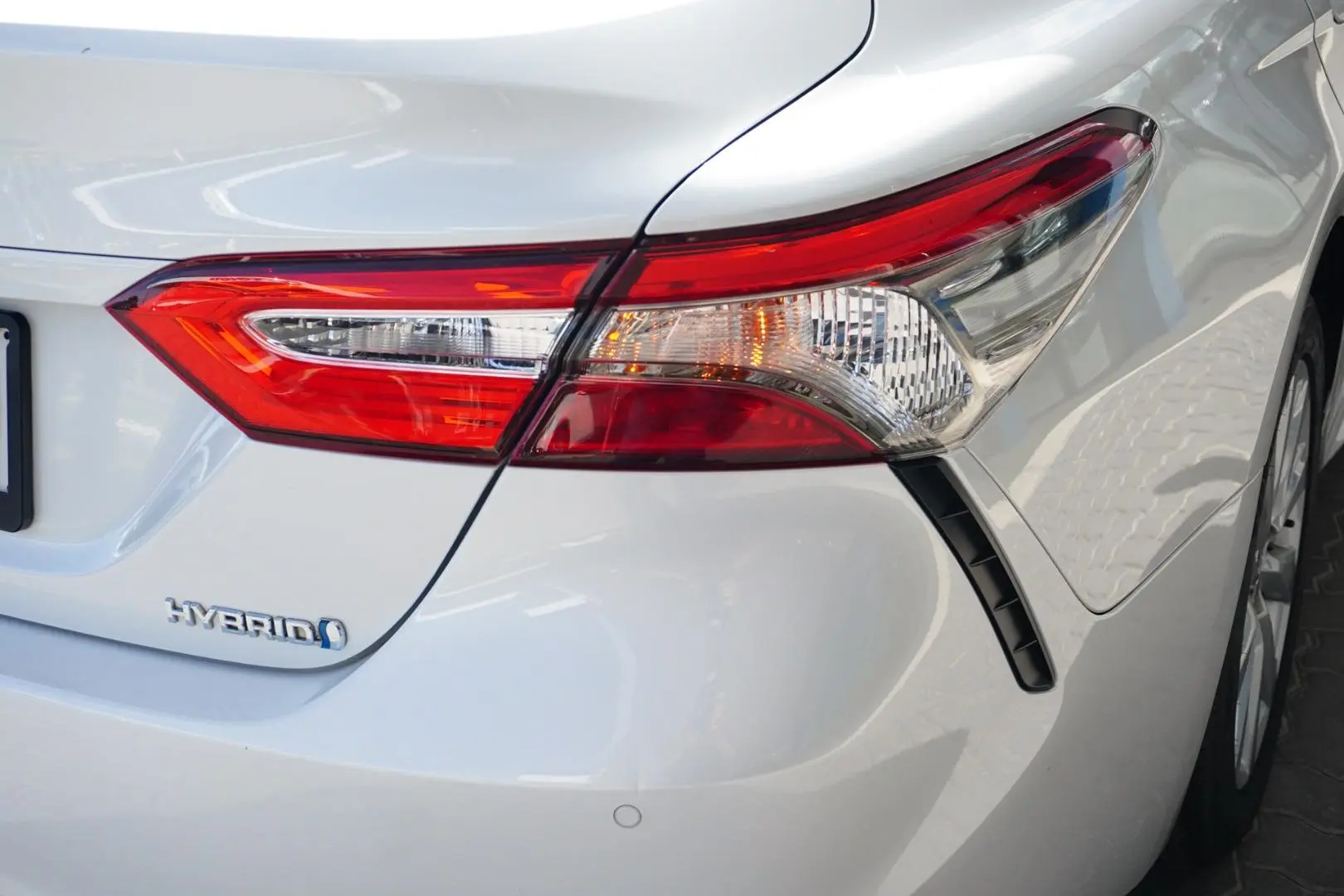 2019 Toyota Camry Gallery Image 13