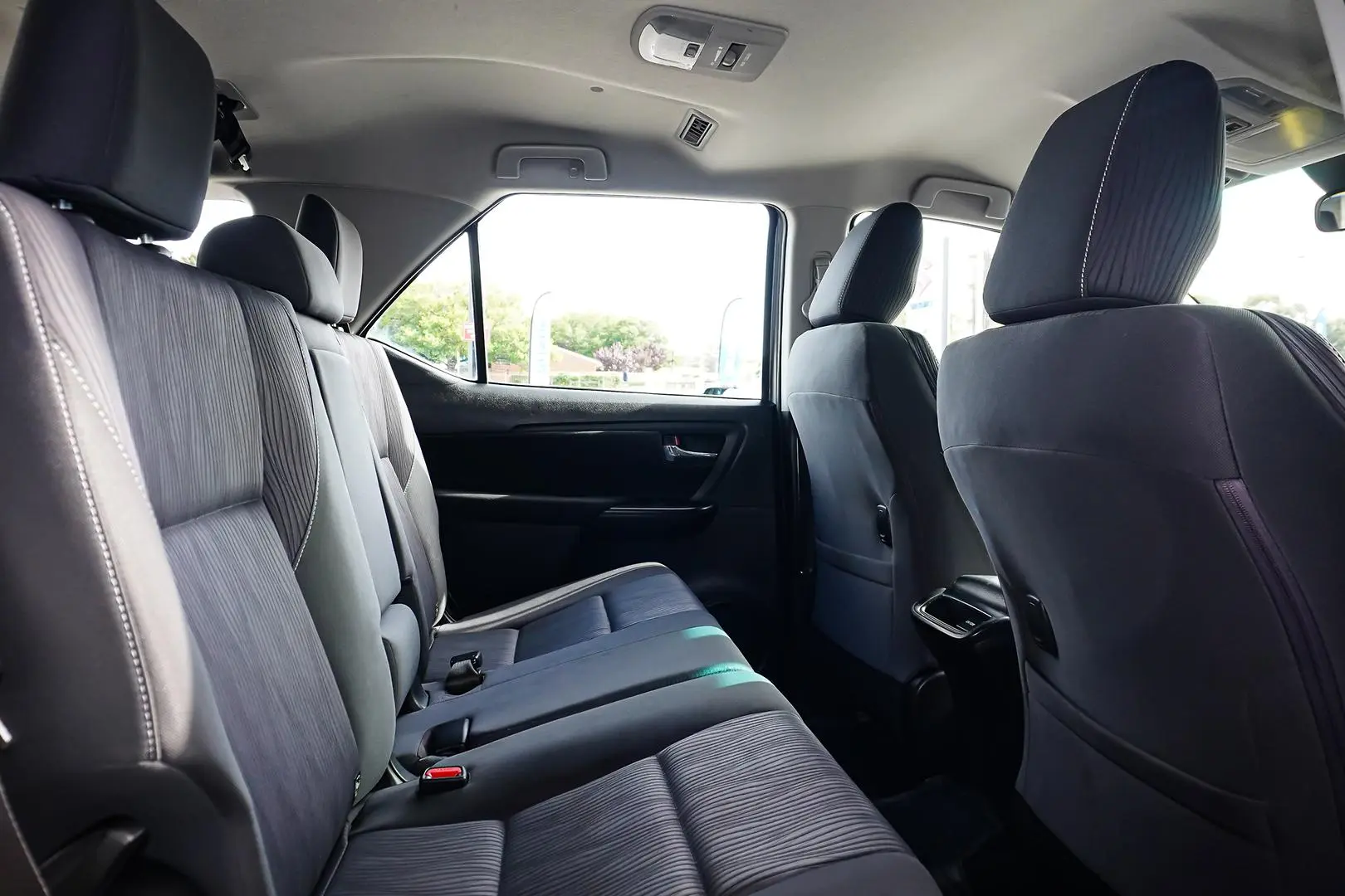 2021 Toyota Fortuner Gallery Image 8