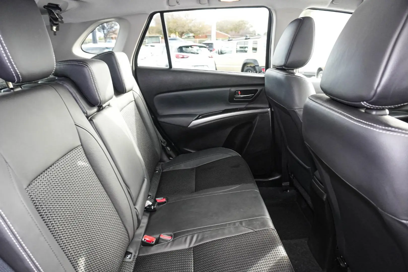 2023 Suzuki S-Cross Gallery Image 9