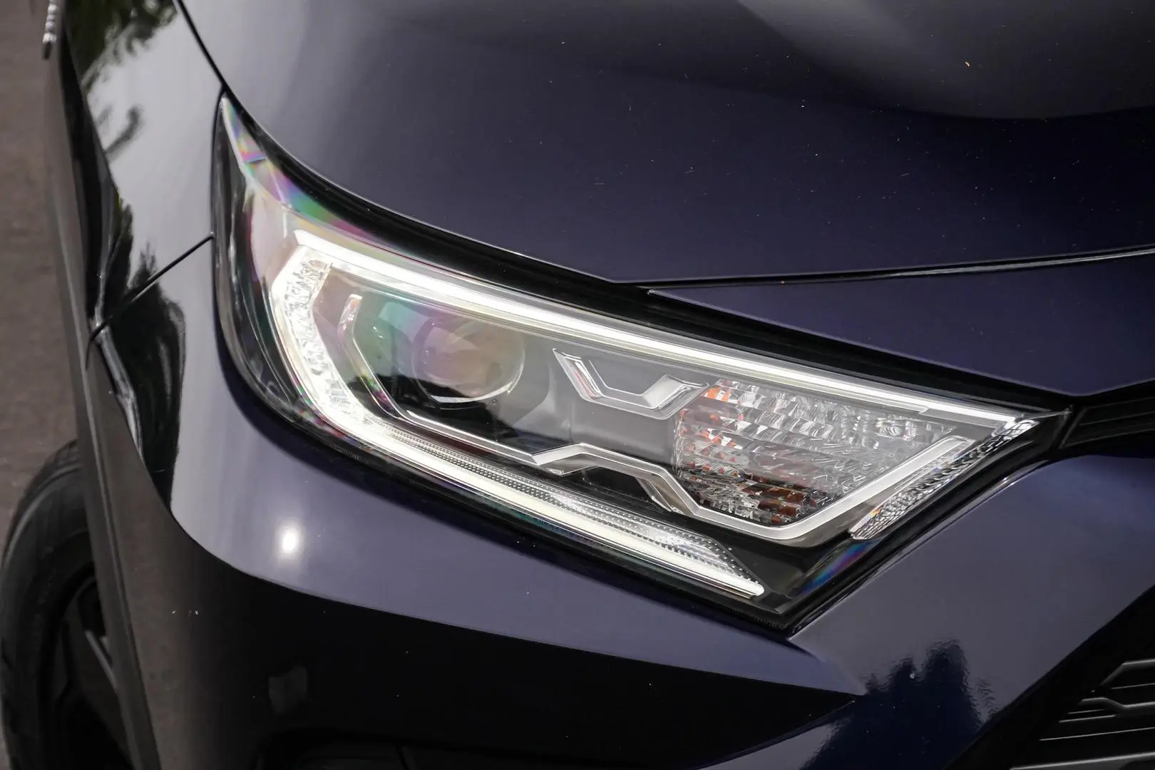 2020 Toyota RAV4 Gallery Image 12