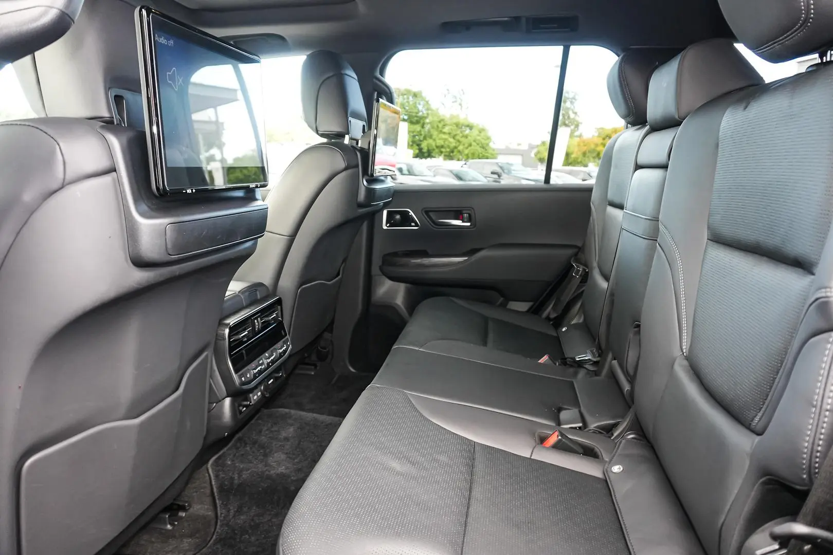 2024 Toyota Landcruiser Gallery Image 8