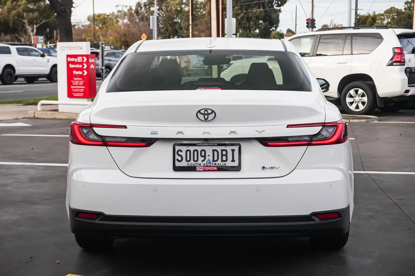 2025 Toyota Camry Gallery Image 5