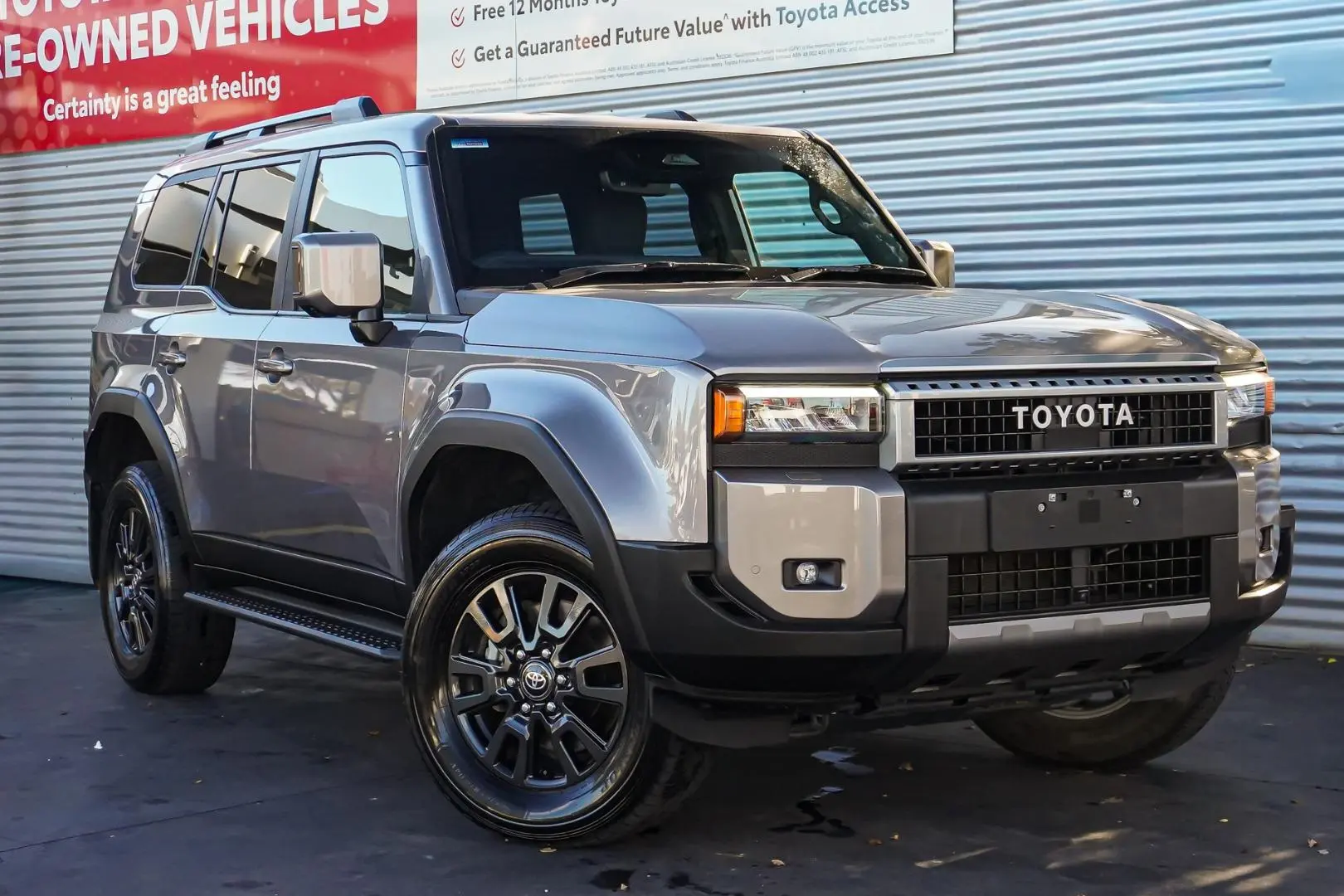 2024 Toyota Landcruiser Prado Gallery Image 2