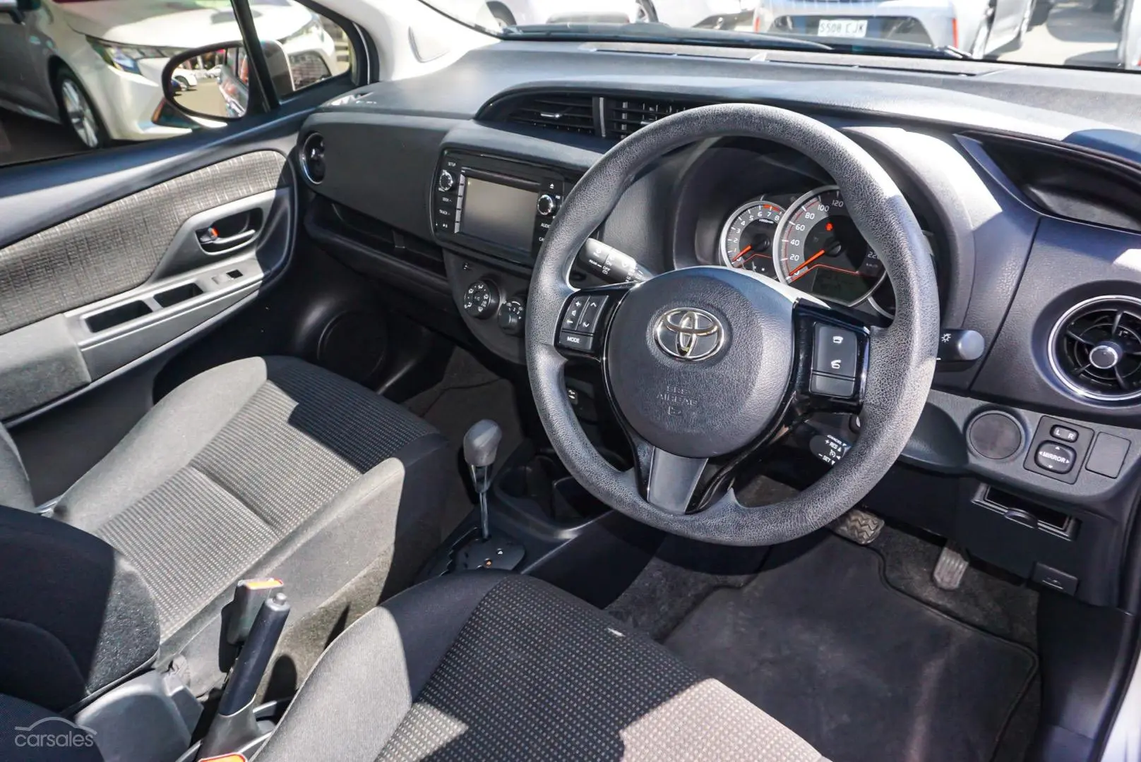 2019 Toyota Yaris Image 6