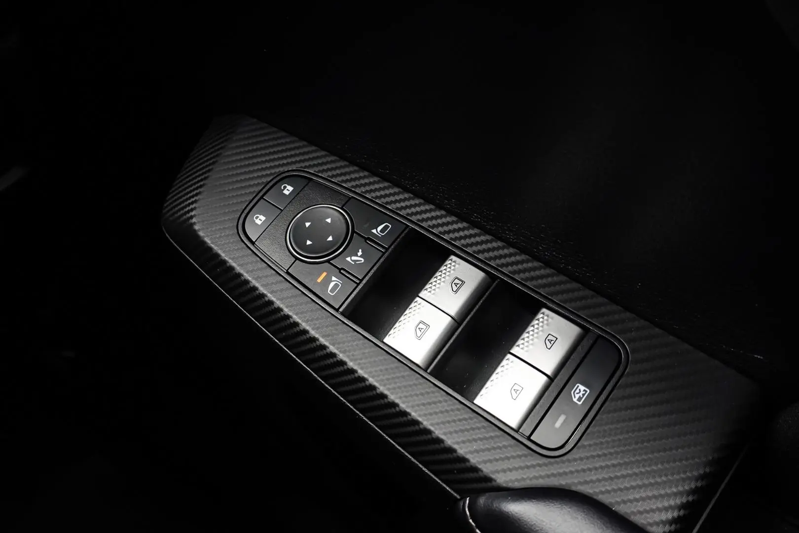 2024 Mitsubishi Outlander Gallery Image 22