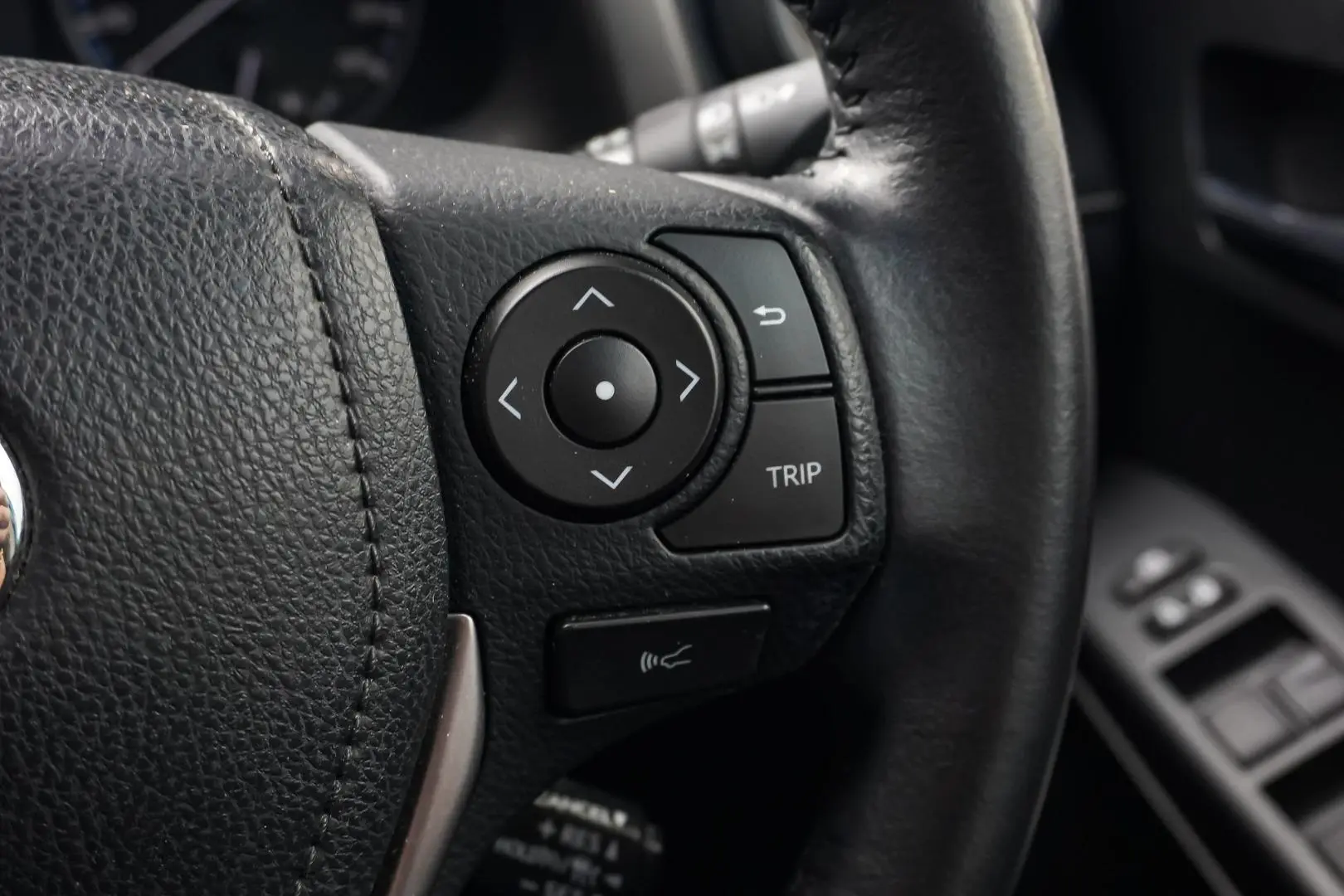 2016 Toyota RAV4 Gallery Image 21