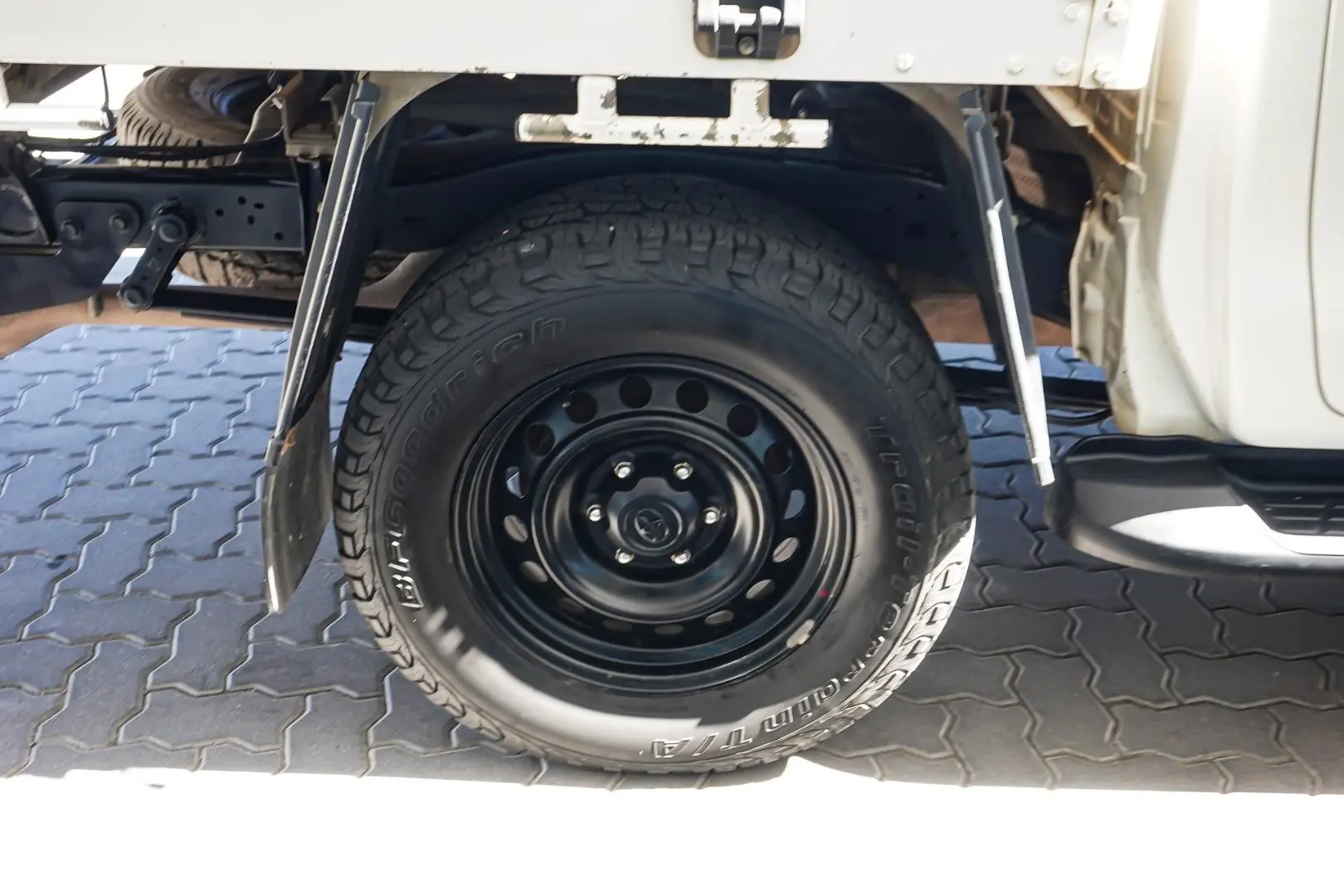 2019 Toyota Hilux Gallery Image 15