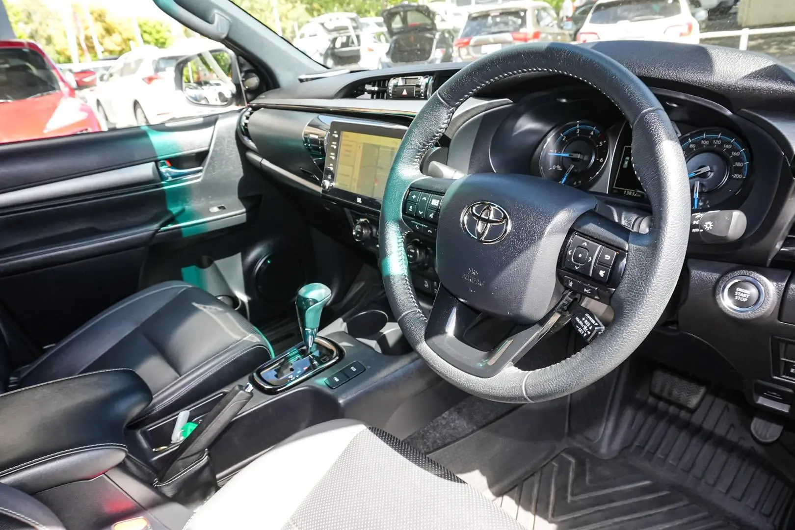 2022 Toyota Hilux Gallery Image 6
