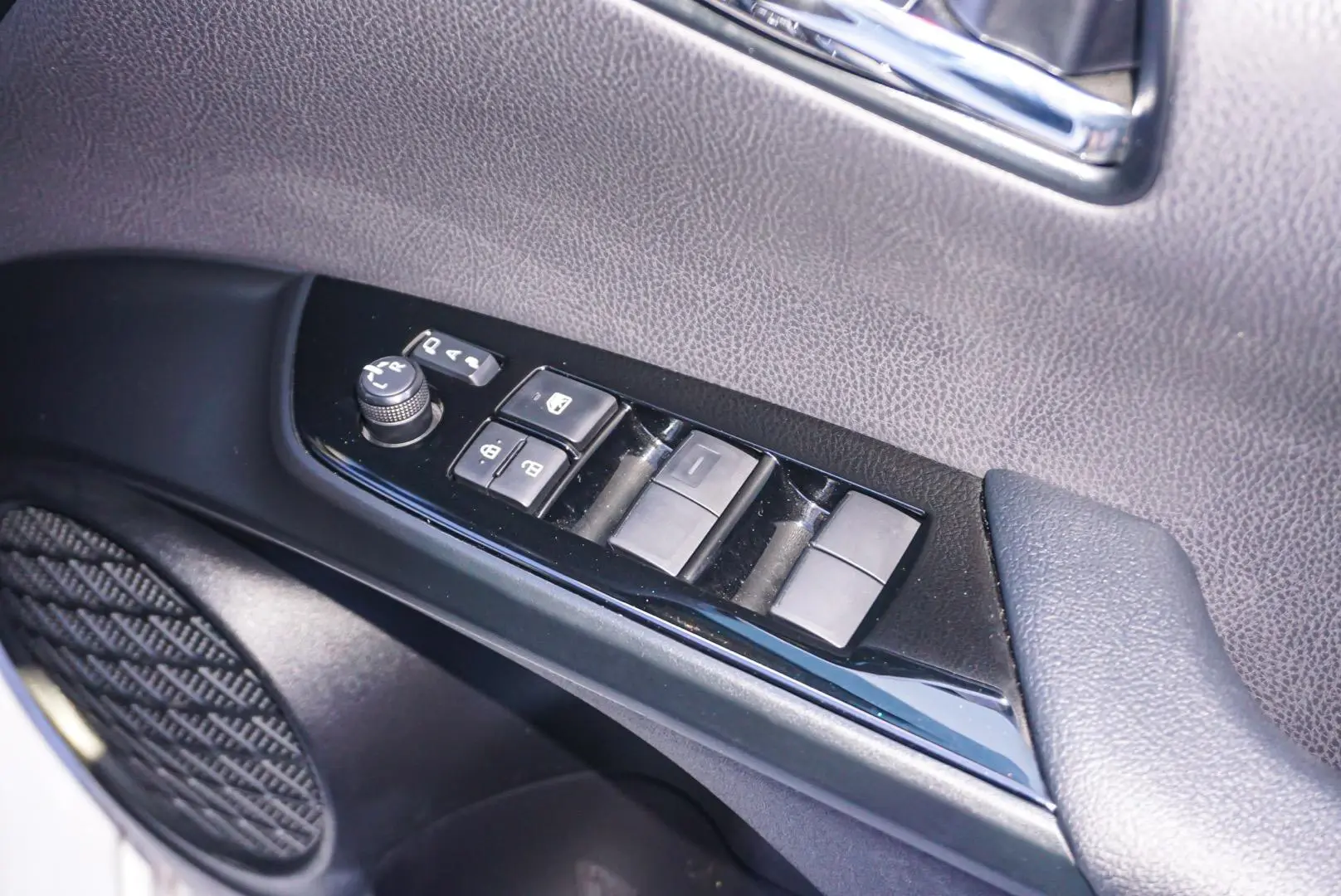 2021 Toyota Prius Gallery Image 18