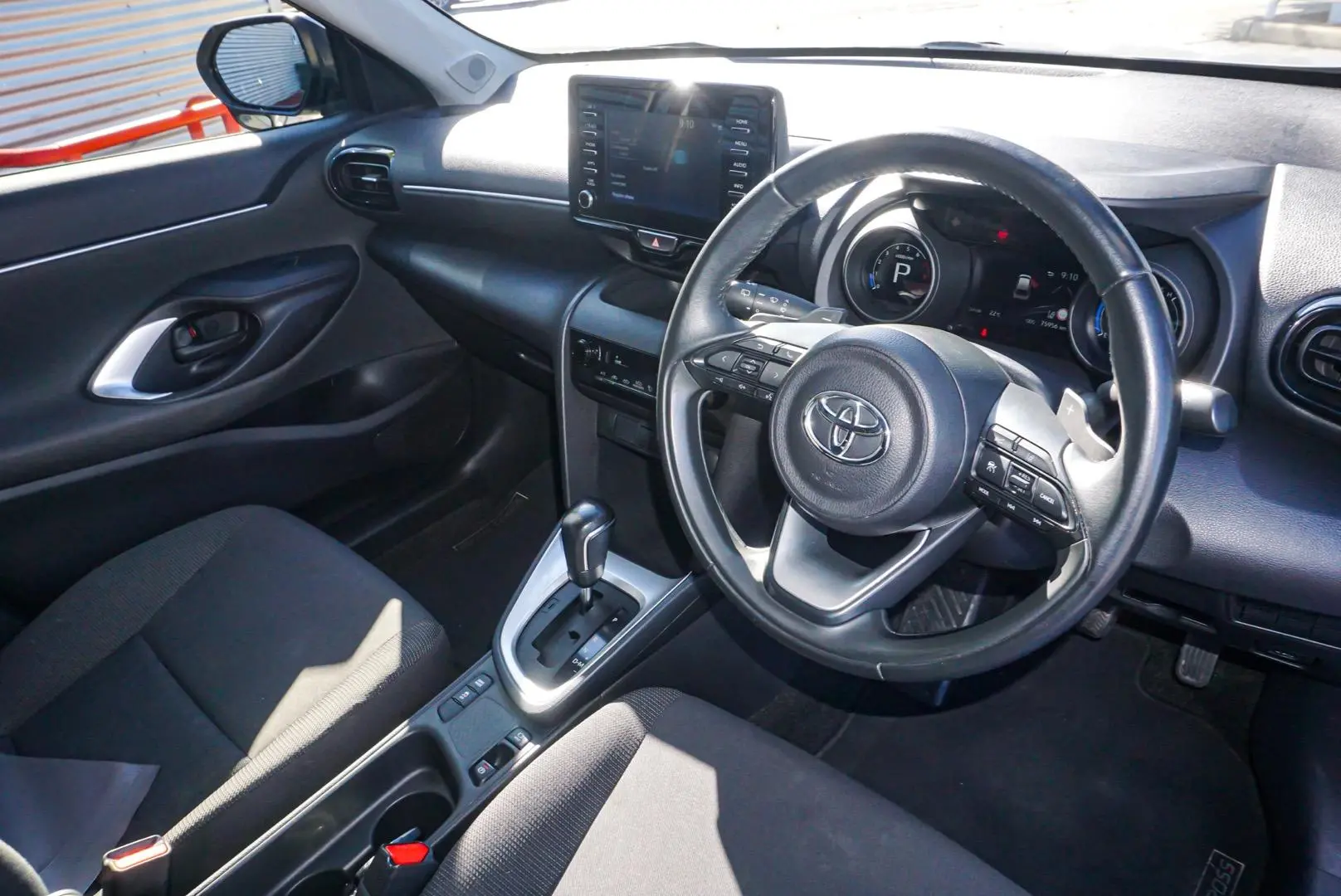 2021 Toyota Yaris Cross Gallery Image 6