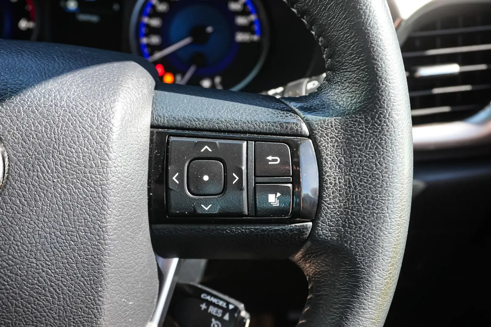 2016 Toyota Hilux Gallery Image 20