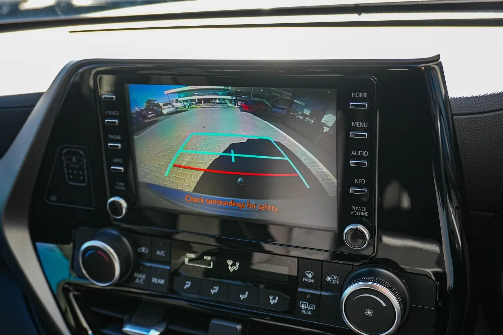 2021 Toyota Kluger Gallery Image 21
