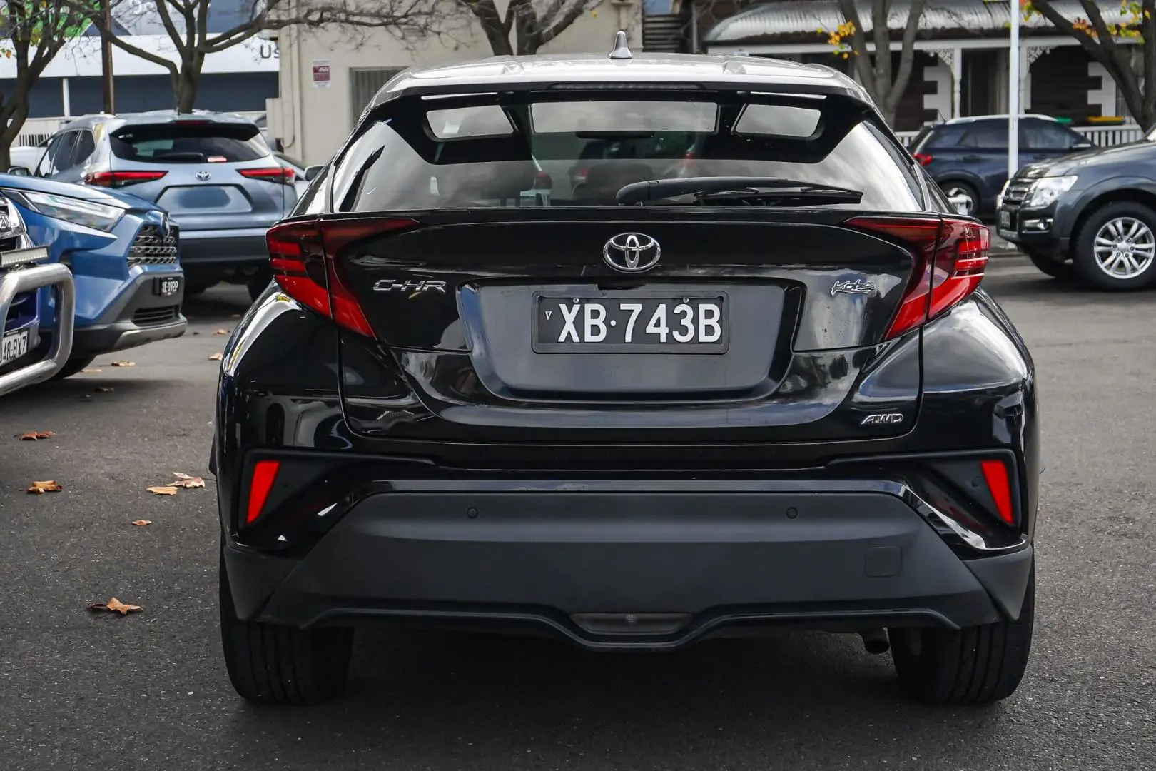 2019 Toyota C-HR Gallery Image 6